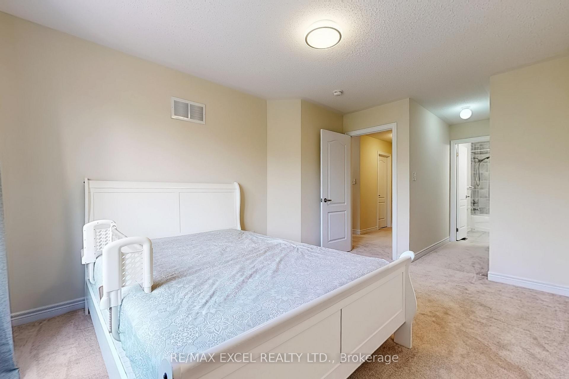 Photo 35 of 9 Sunnyside Hill Road, Markham, Cornell — HOMEH
