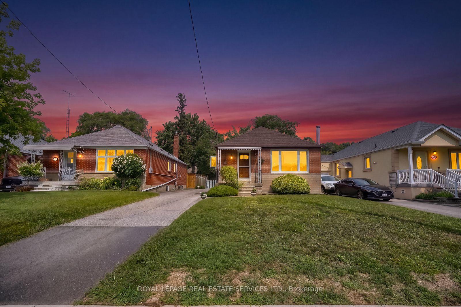 Photo 1 of 42 Black Creek Boulevard, Toronto, Rockcliffe-Smythe — HOMEH