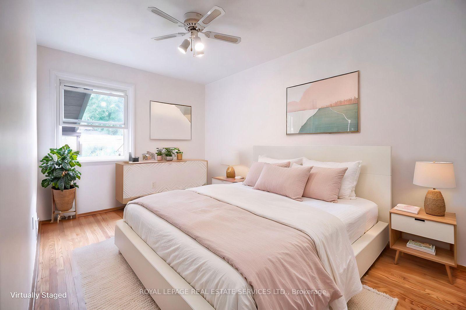 Photo 19 of 42 Black Creek Boulevard, Toronto, Rockcliffe-Smythe — HOMEH