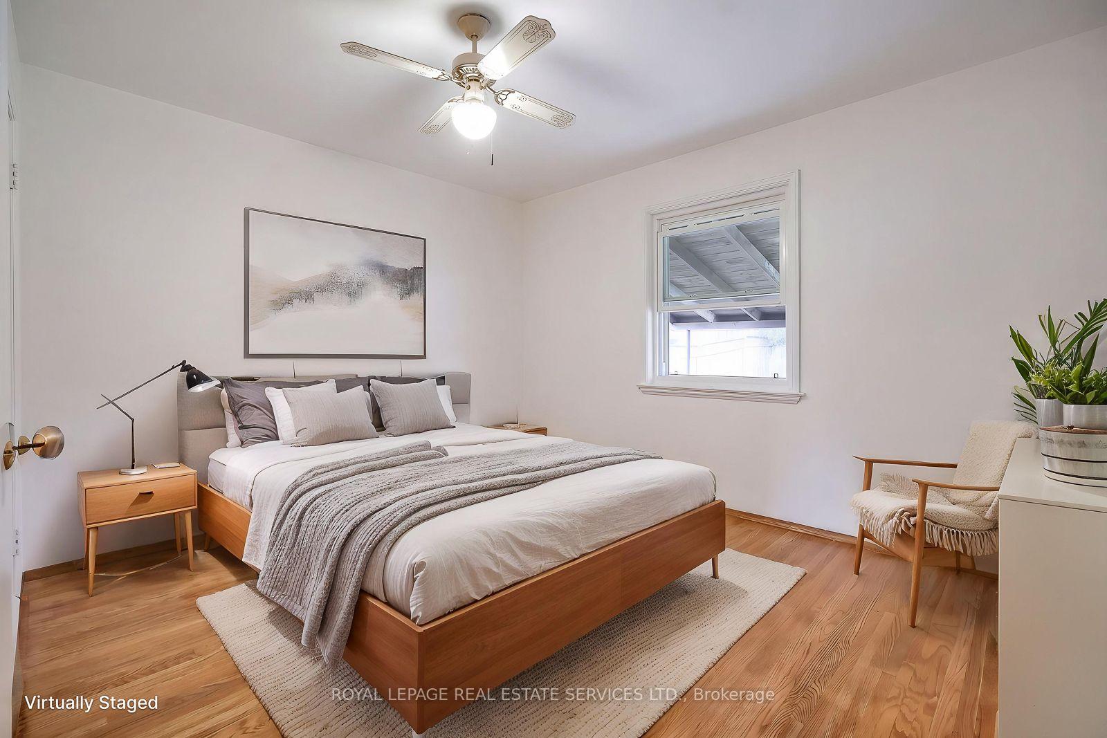 Photo 28 of 42 Black Creek Boulevard, Toronto, Rockcliffe-Smythe — HOMEH