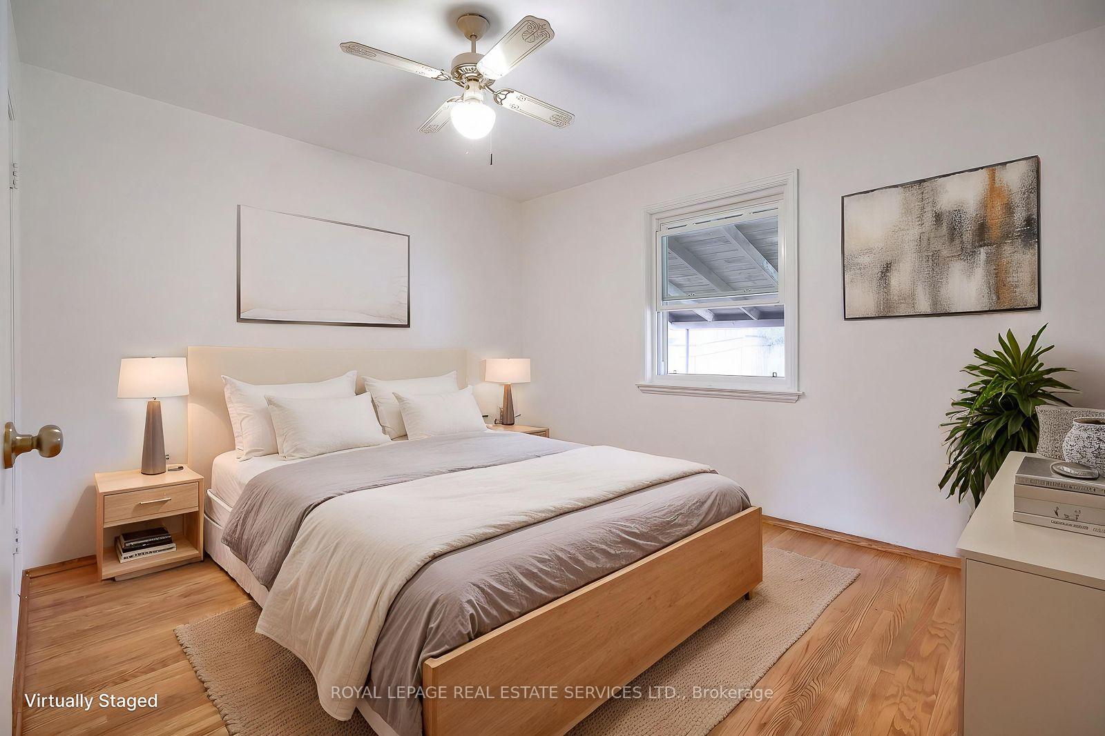 Photo 29 of 42 Black Creek Boulevard, Toronto, Rockcliffe-Smythe — HOMEH