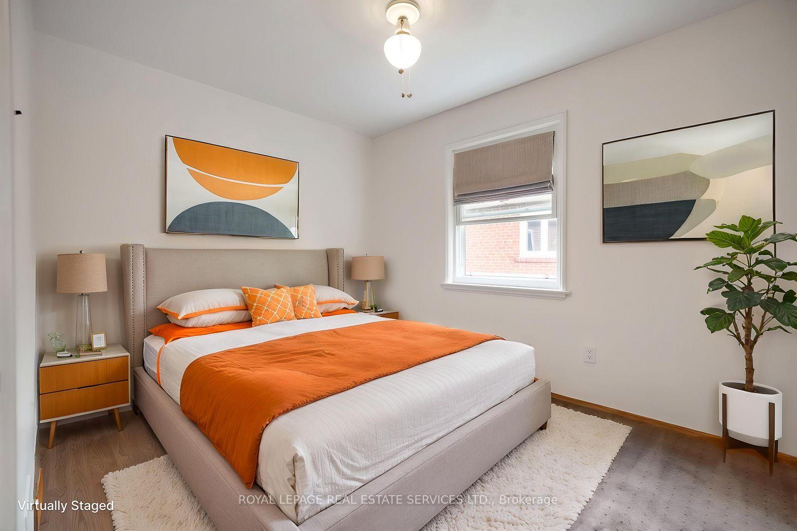 Photo 35 of 42 Black Creek Boulevard, Toronto, Rockcliffe-Smythe — HOMEH