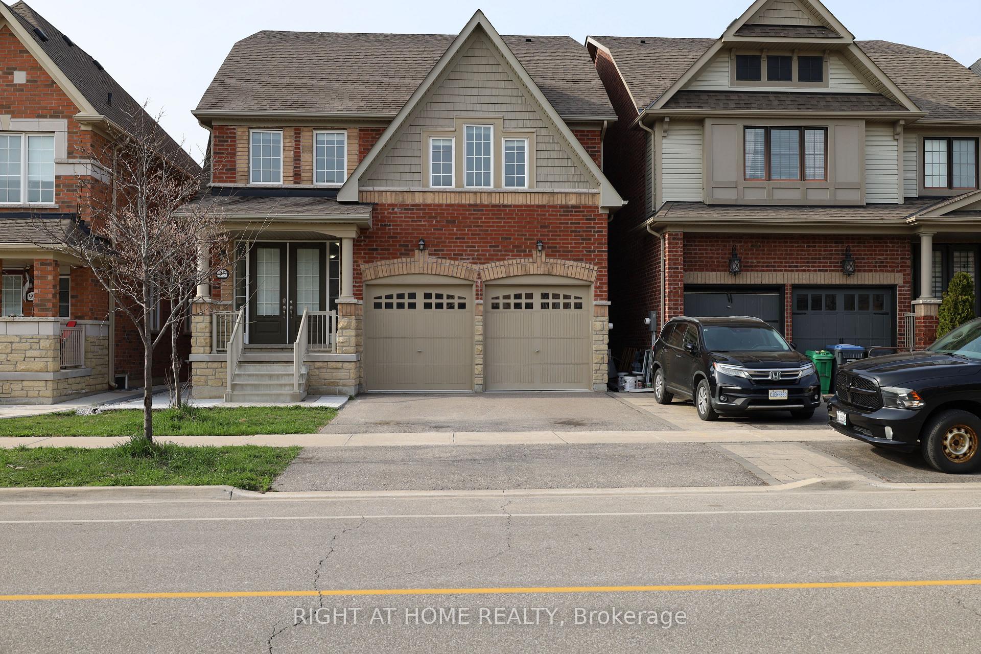 Front of Unit #Lower, 95 Bonnieglen Farm Boulevard