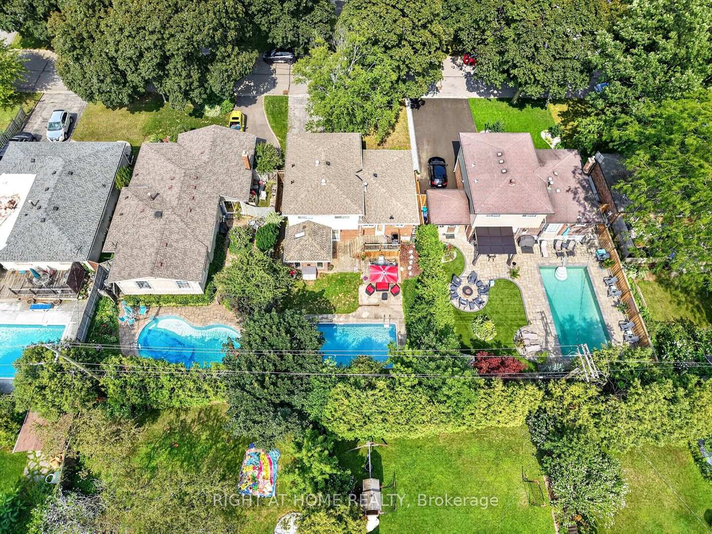Photo 5 of 516 Kenmarr Crescent, Burlington, Appleby — HOMEH