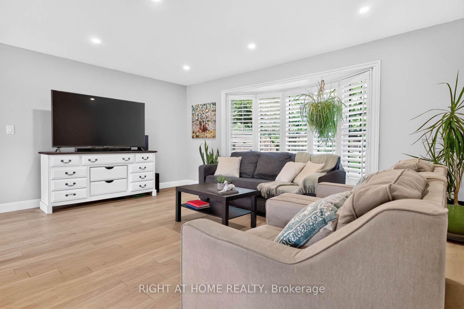 Photo 8 of 516 Kenmarr Crescent, Burlington, Appleby — HOMEH