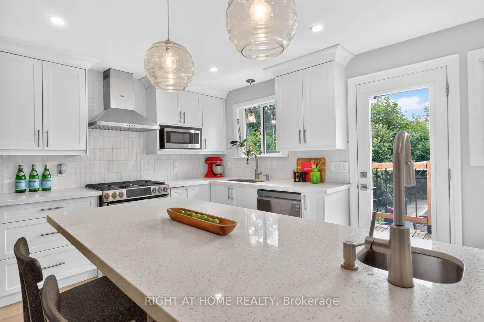 Photo 14 of 516 Kenmarr Crescent, Burlington, Appleby — HOMEH