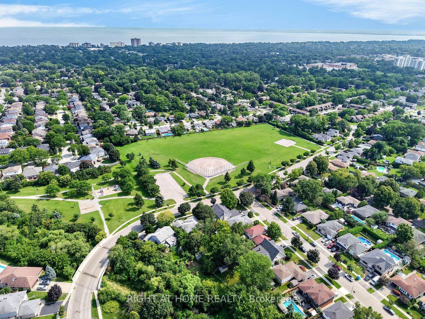 Photo 43 of 516 Kenmarr Crescent, Burlington, Appleby — HOMEH