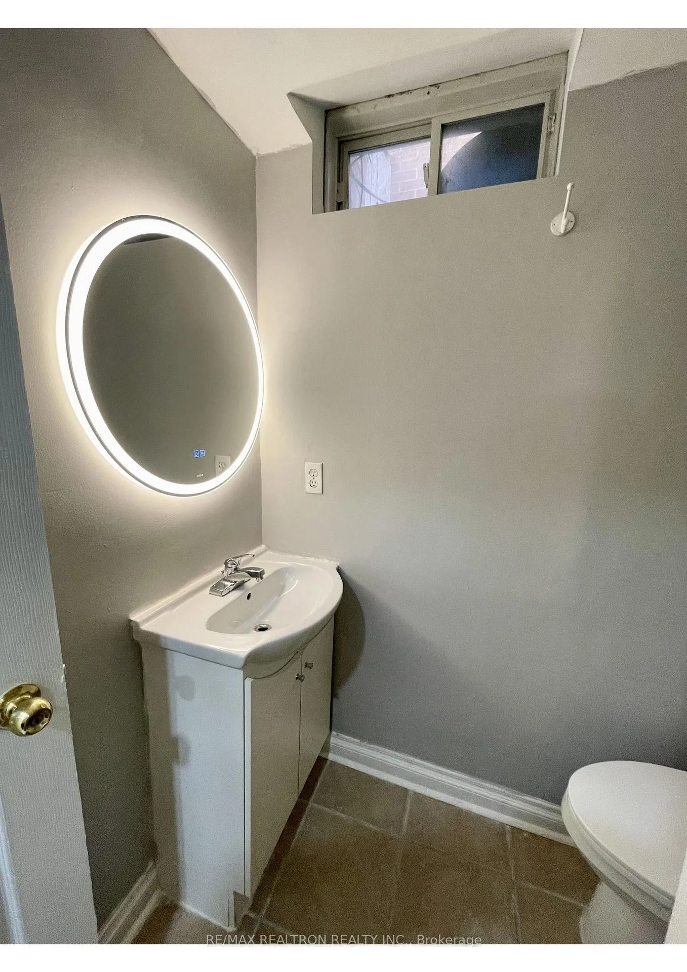Photo 7 of Unit Bsmt, 42 Chiara Drive, Vaughan, Vellore Village — HOMEH
