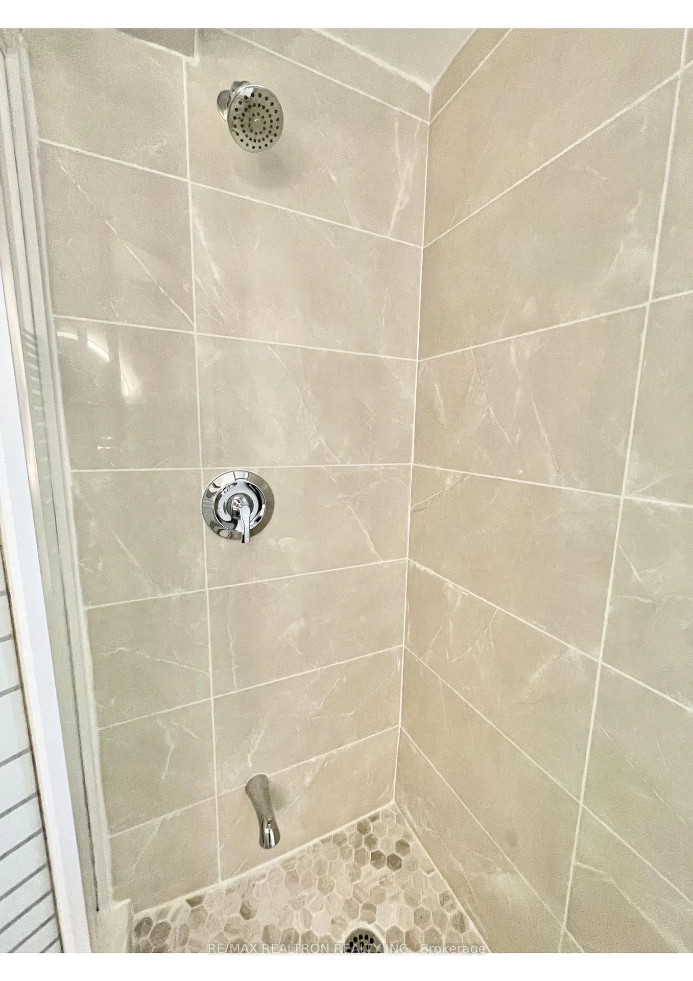 Photo 8 of Unit Bsmt, 42 Chiara Drive, Vaughan, Vellore Village — HOMEH
