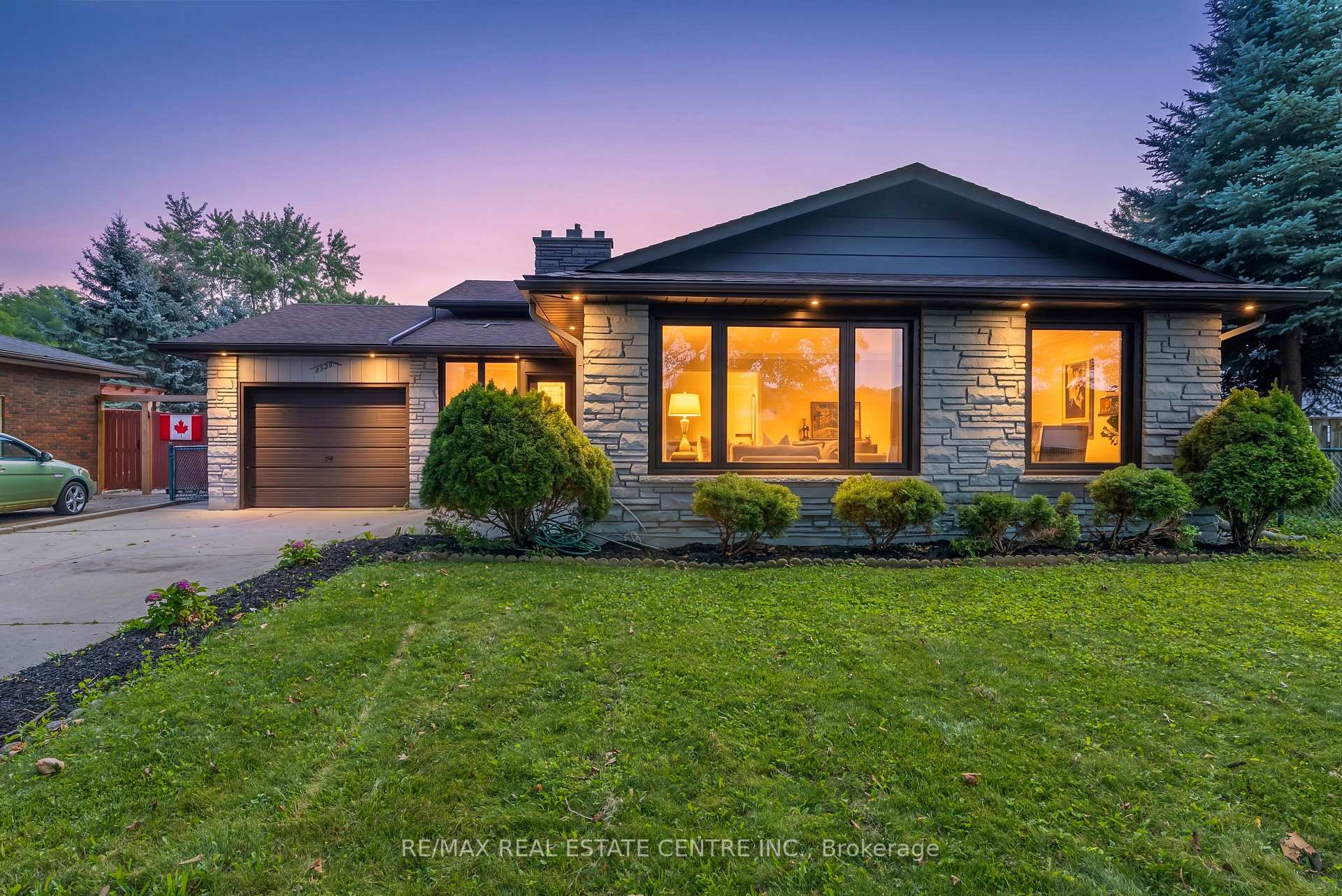 Photo 2 of 448 Mitchell Avenue, Niagara Falls, Morrison — HOMEH