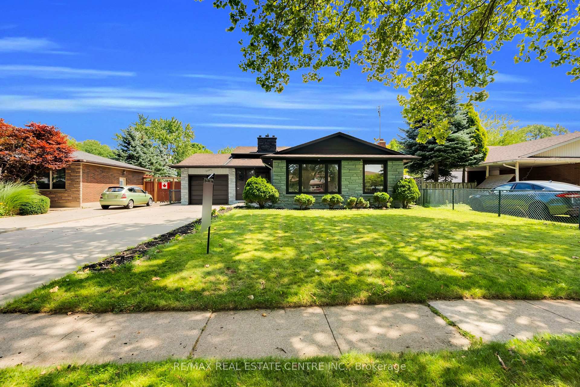 Photo 9 of 448 Mitchell Avenue, Niagara Falls, Morrison — HOMEH