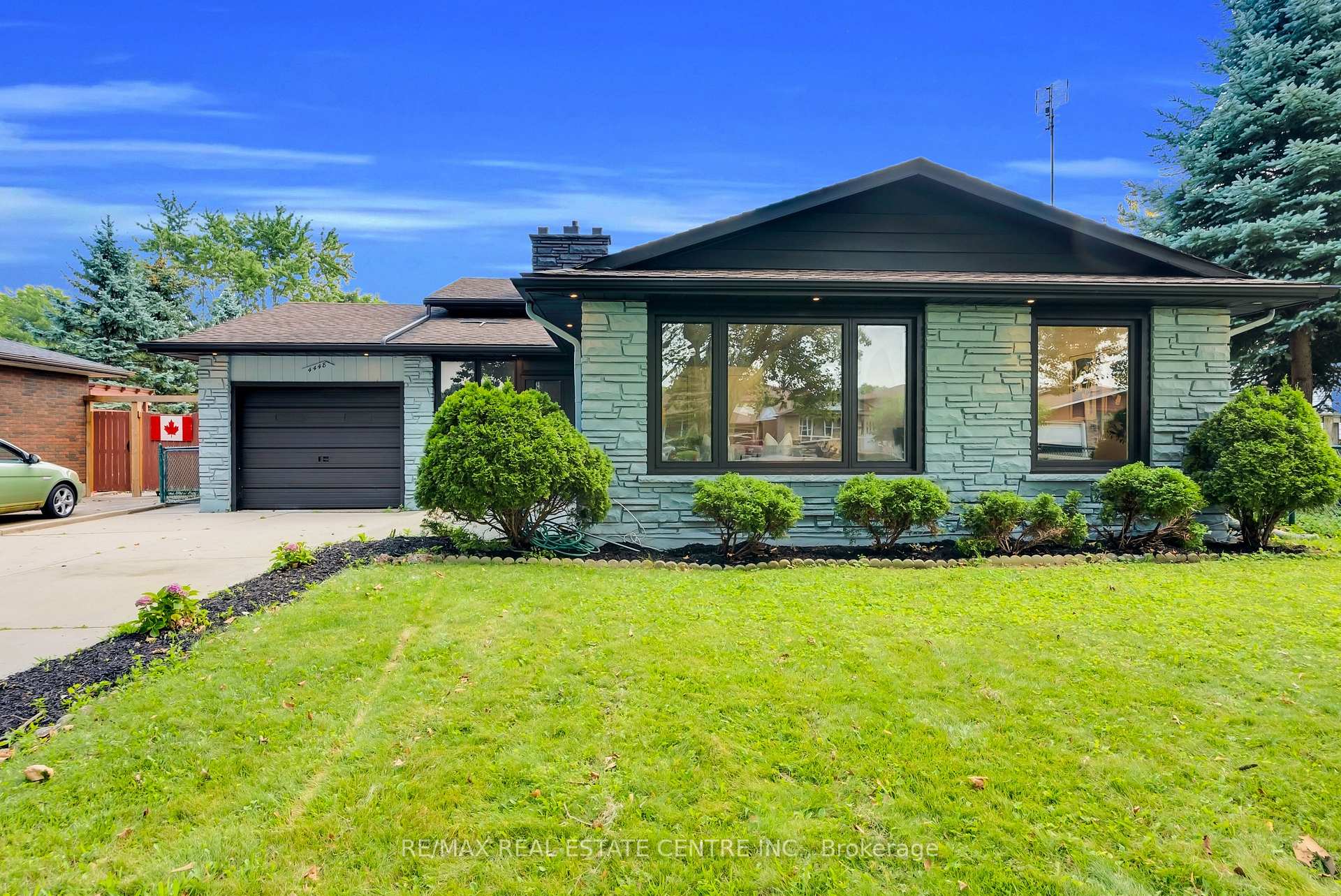Photo 11 of 448 Mitchell Avenue, Niagara Falls, Morrison — HOMEH