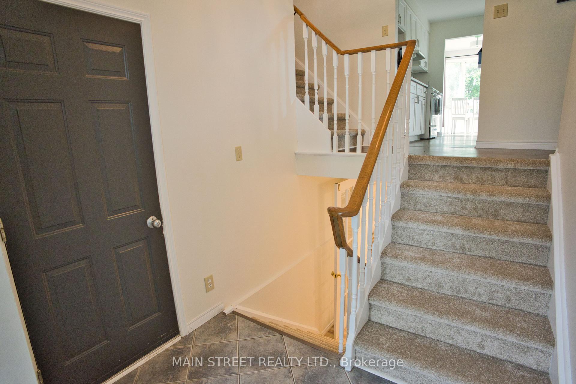 Photo 4 of 97 Riverglen Drive, Georgina, Keswick South — HOMEH