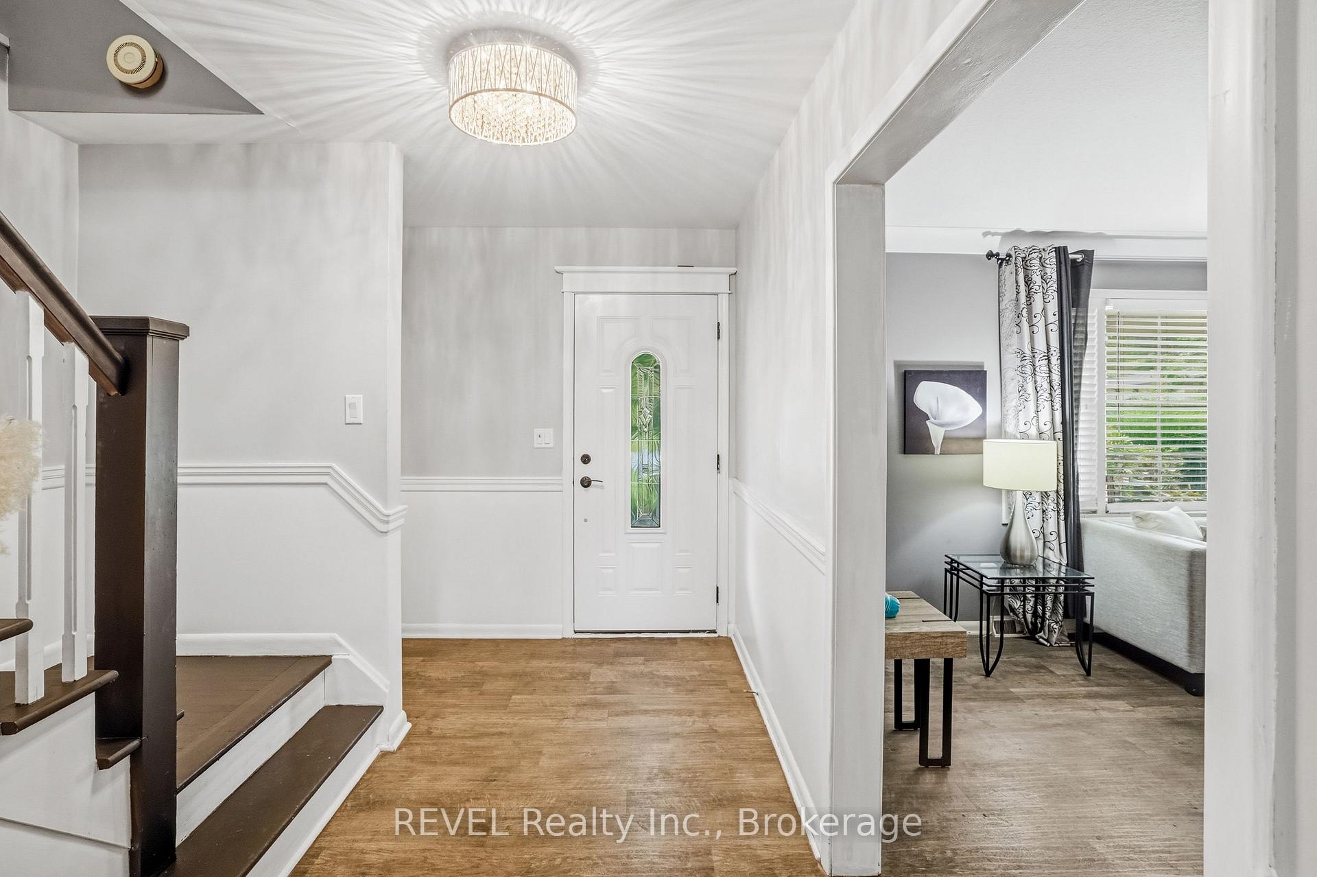 Photo 8 of 4123 Dorchester Road, Niagara Falls, Morrison — HOMEH