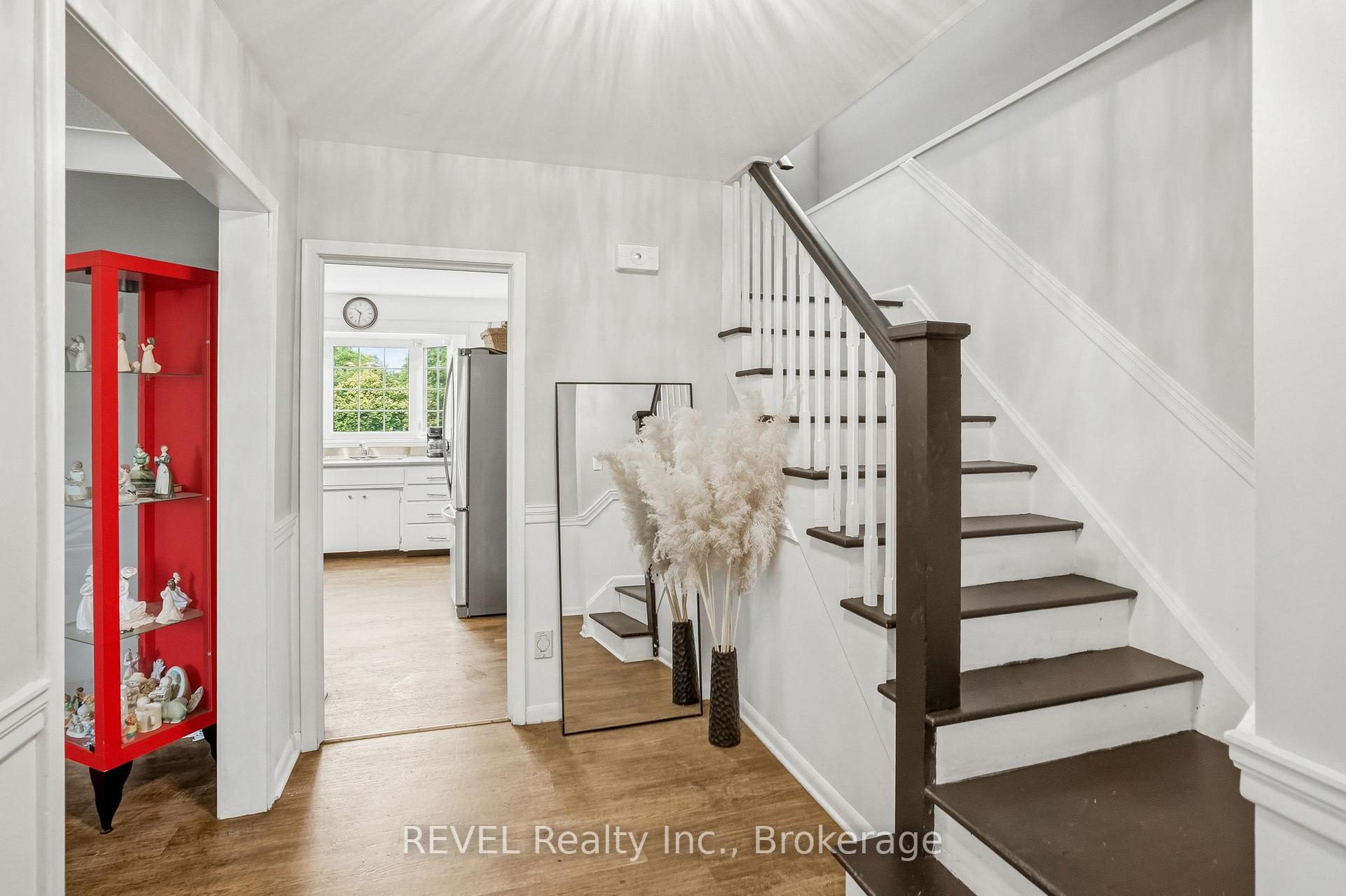 Photo 9 of 4123 Dorchester Road, Niagara Falls, Morrison — HOMEH