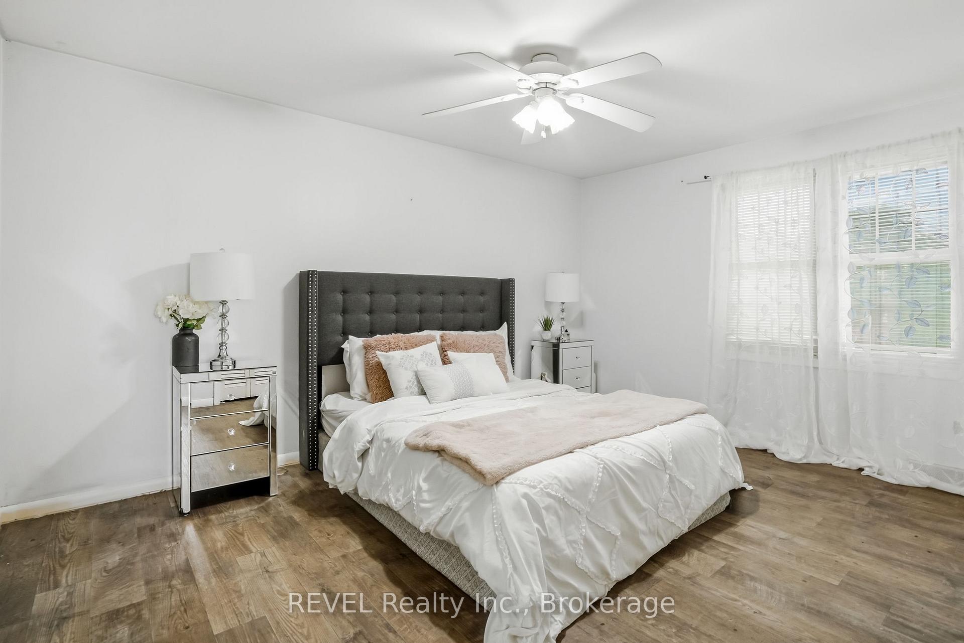 Photo 18 of 4123 Dorchester Road, Niagara Falls, Morrison — HOMEH