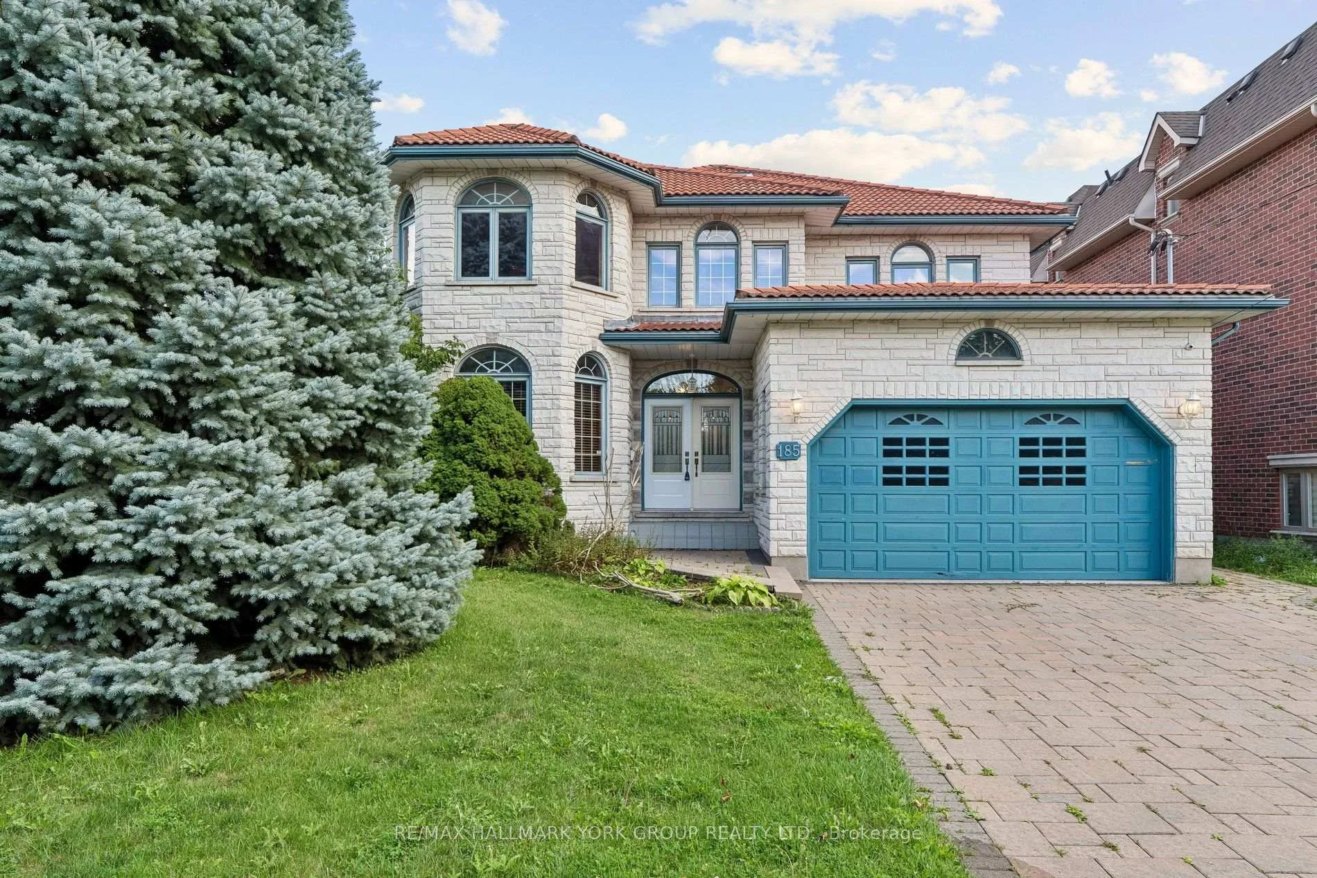 Front of Unit M/F&2/F, 185 Goulding Avenue