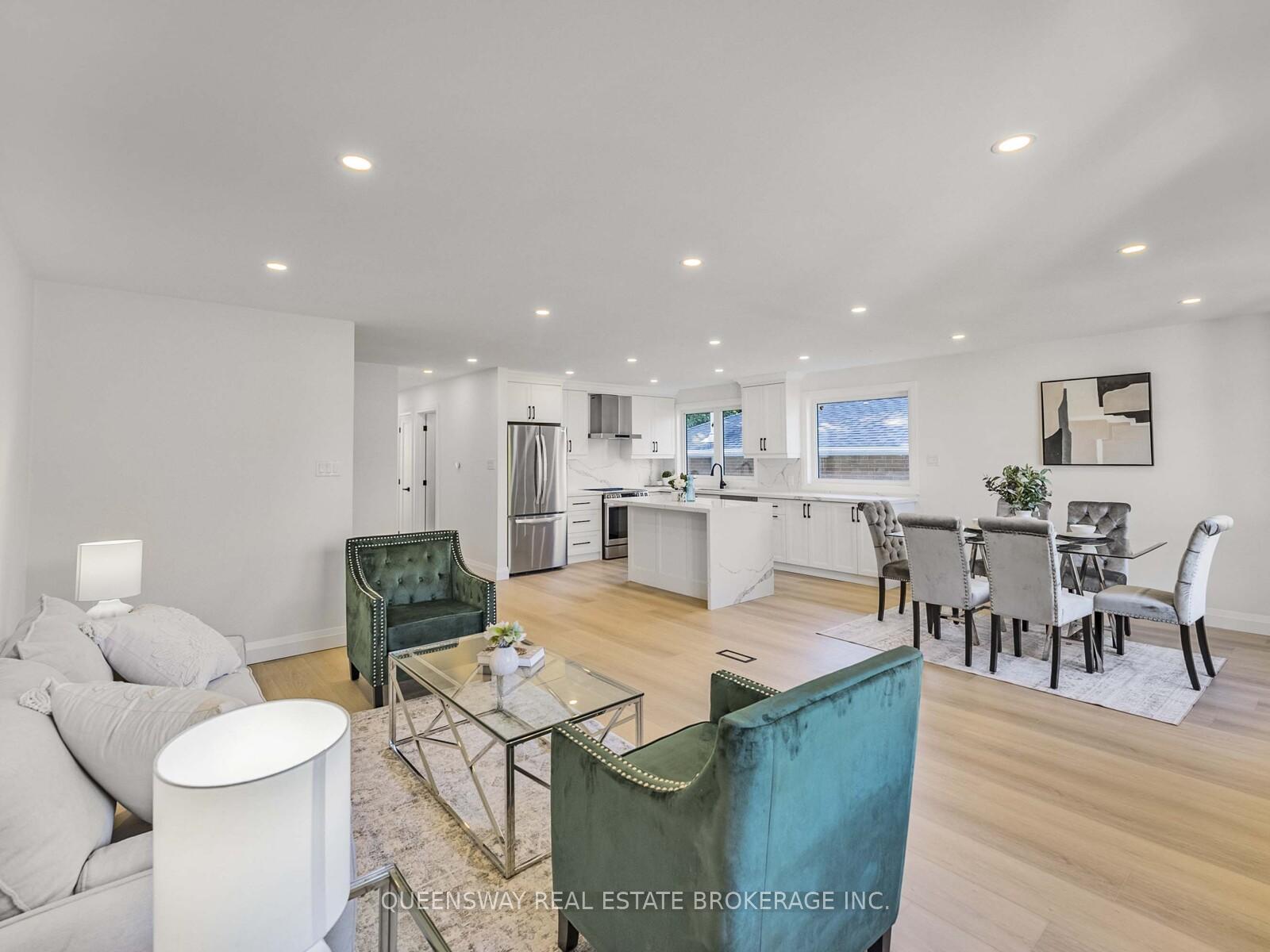 Photo 8 of 1128 Pinegrove Road, Oakville, West — HOMEH