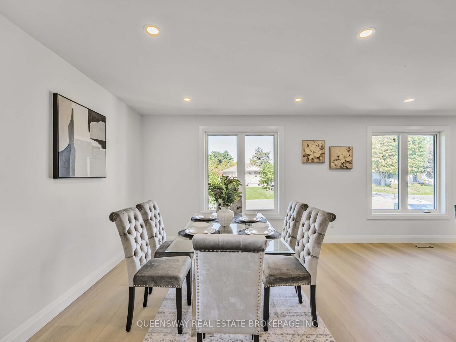 Photo 18 of 1128 Pinegrove Road, Oakville, West — HOMEH