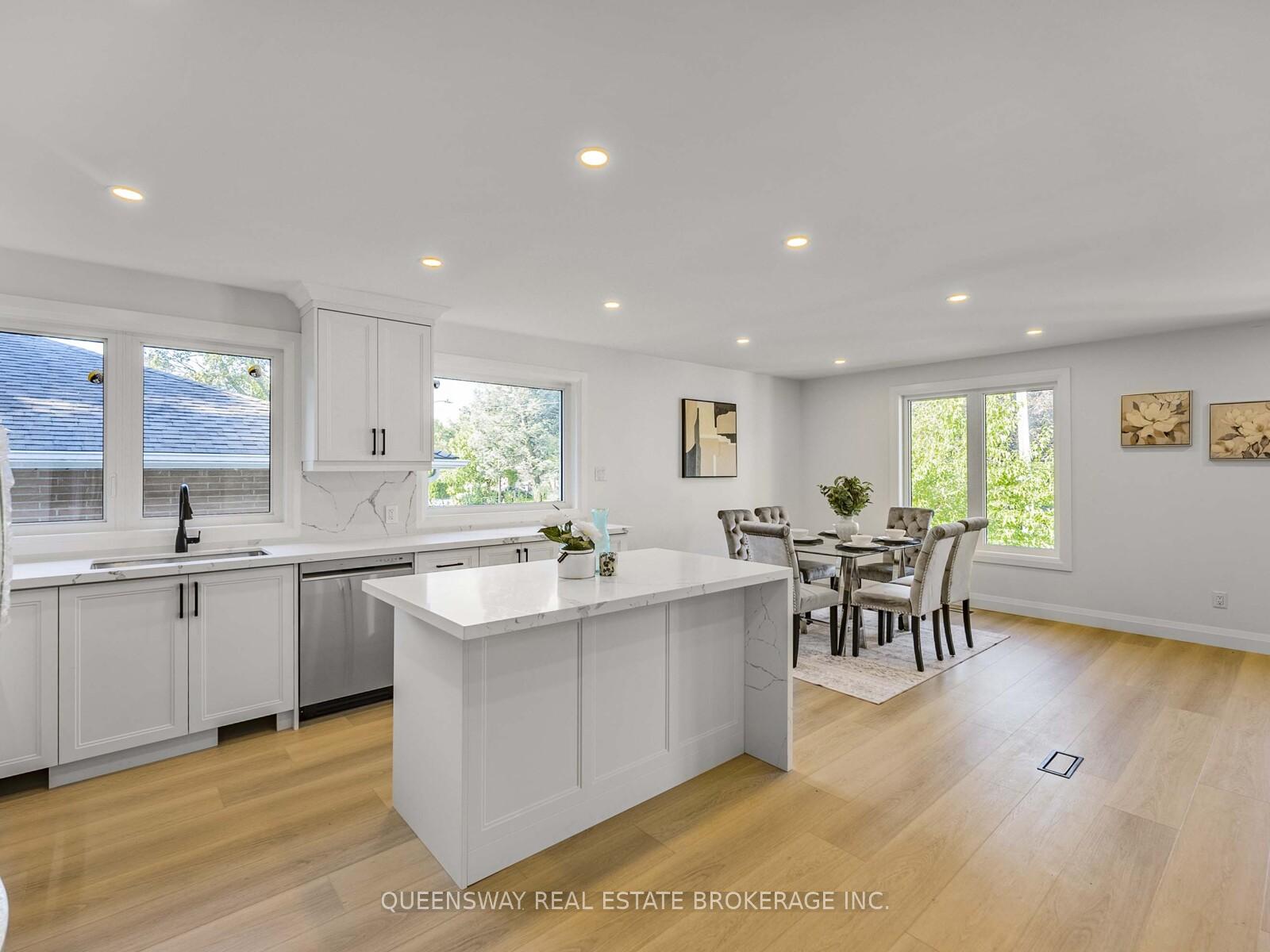 Photo 23 of 1128 Pinegrove Road, Oakville, West — HOMEH