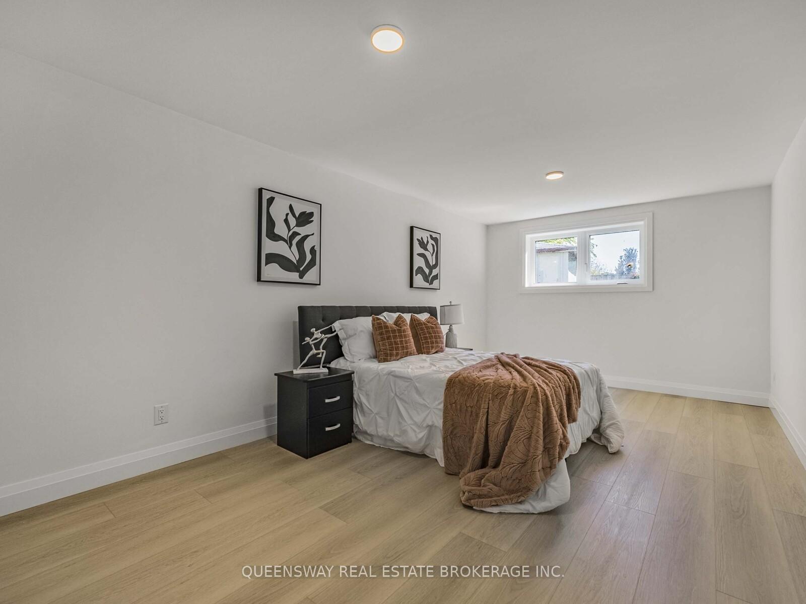 Photo 29 of 1128 Pinegrove Road, Oakville, West — HOMEH