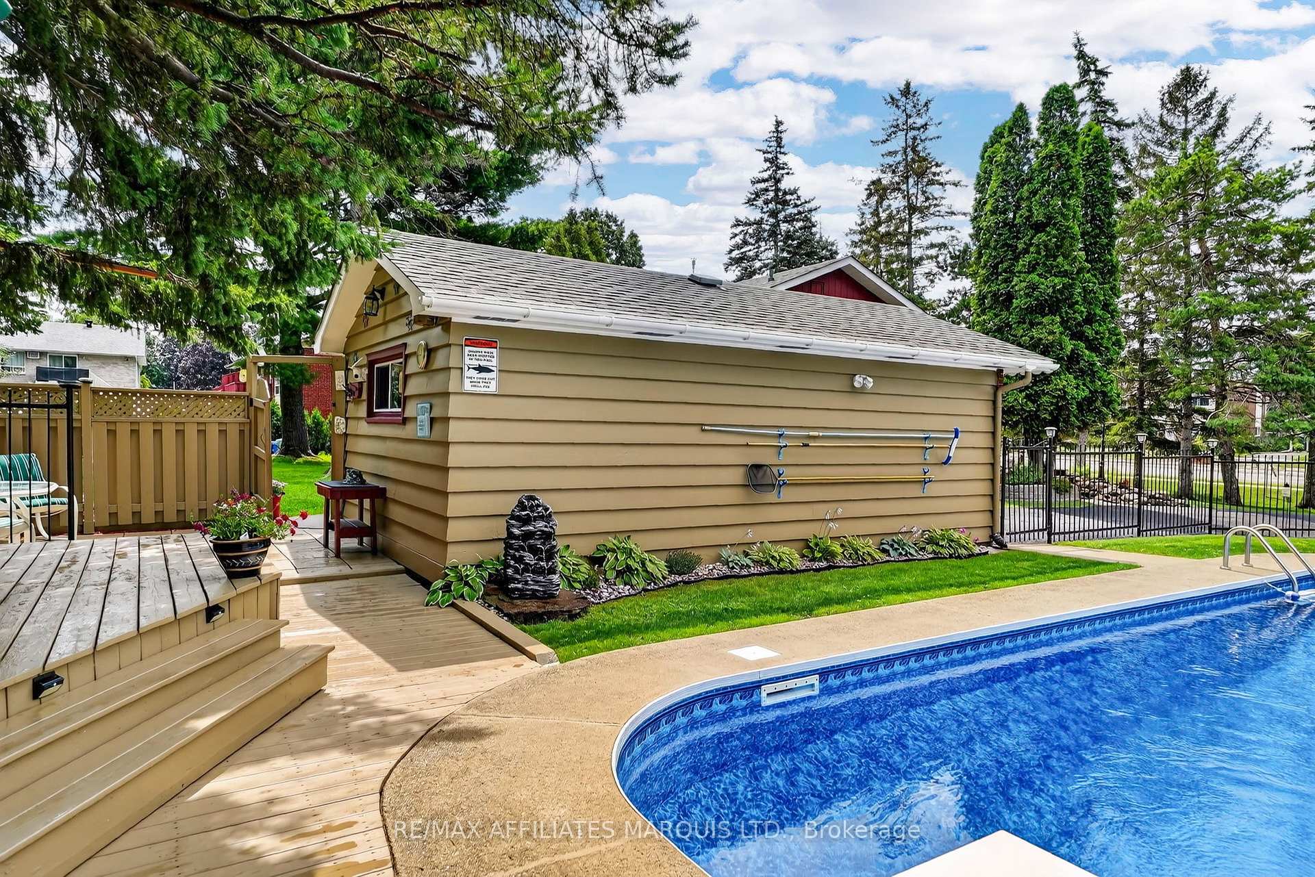 Photo 3 of 1635 Brookdale Avenue, Cornwall, Cornwall — HOMEH