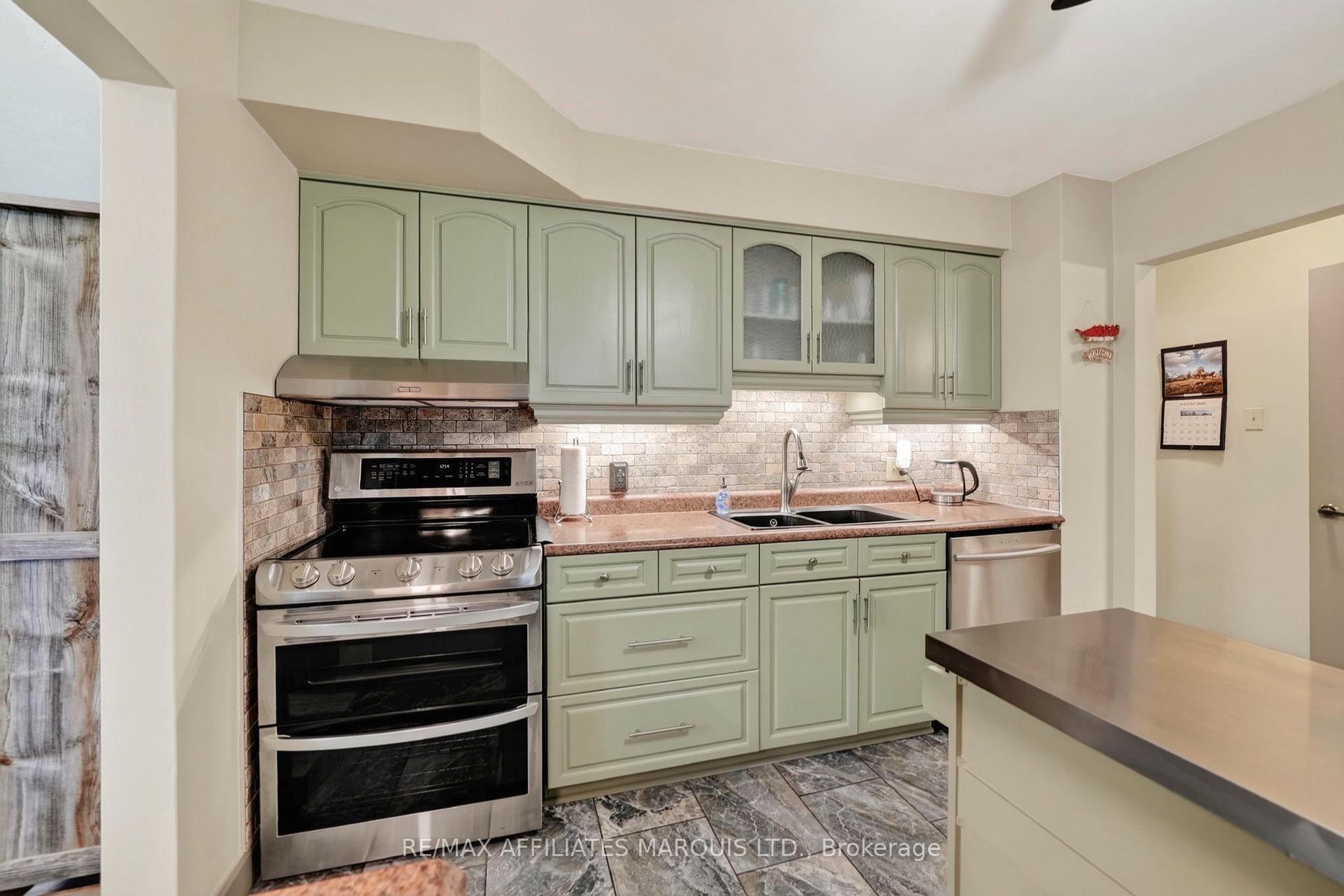 Photo 20 of 1635 Brookdale Avenue, Cornwall, Cornwall — HOMEH