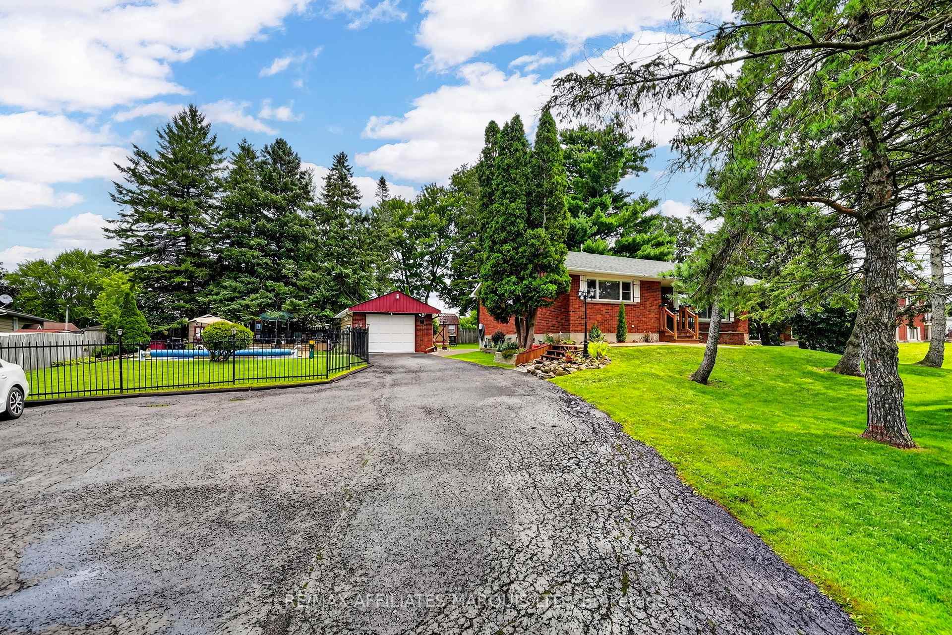 Photo 45 of 1635 Brookdale Avenue, Cornwall, Cornwall — HOMEH
