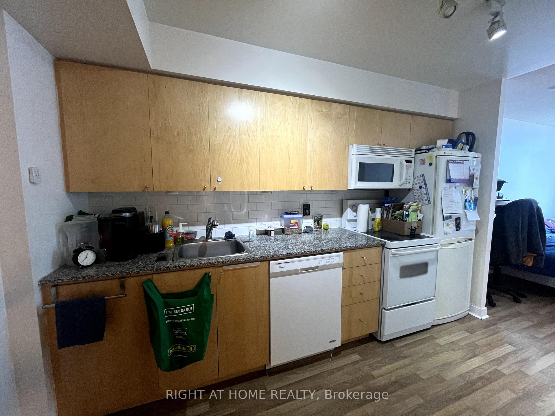 Photo 5 of Unit 2113, 50 Lynn Williams Street, Toronto, Niagara — HOMEH