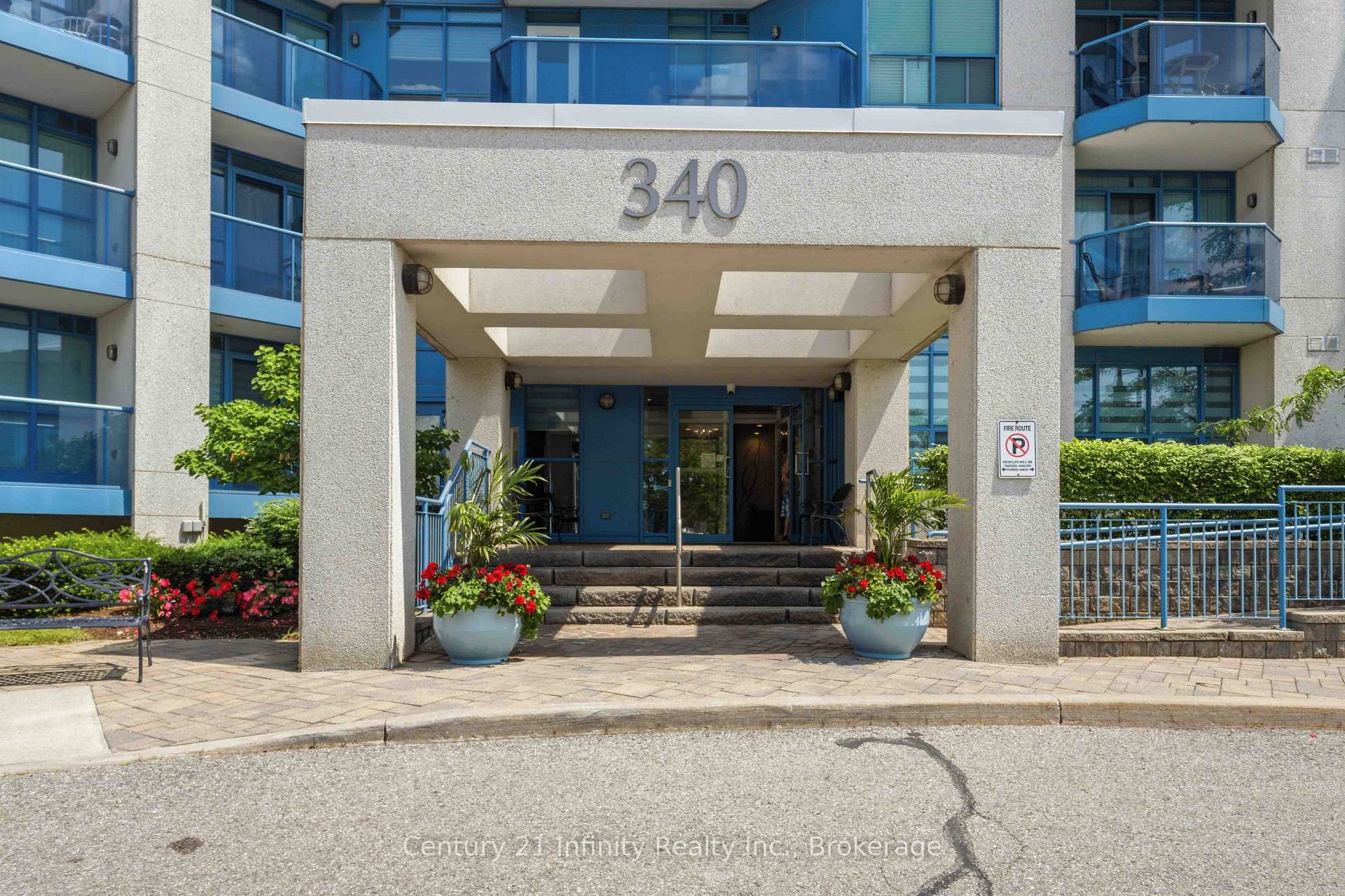 Photo 2 of Unit 510, 340 Watson Street W, Whitby, Port Whitby — HOMEH