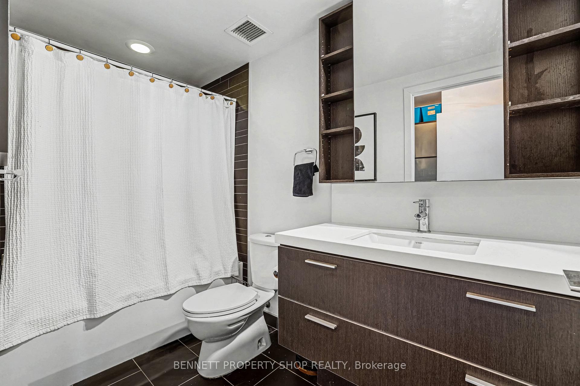 Photo 8 of Unit 811, 360 McLeod Street, Ottawa, Ottawa Centre — HOMEH