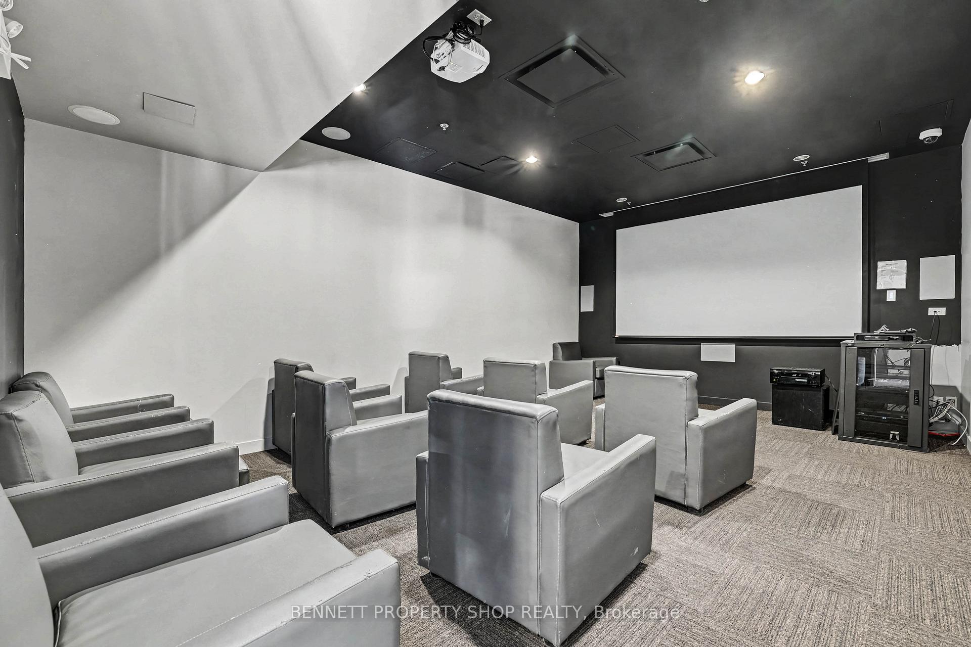 Photo 13 of Unit 811, 360 McLeod Street, Ottawa, Ottawa Centre — HOMEH