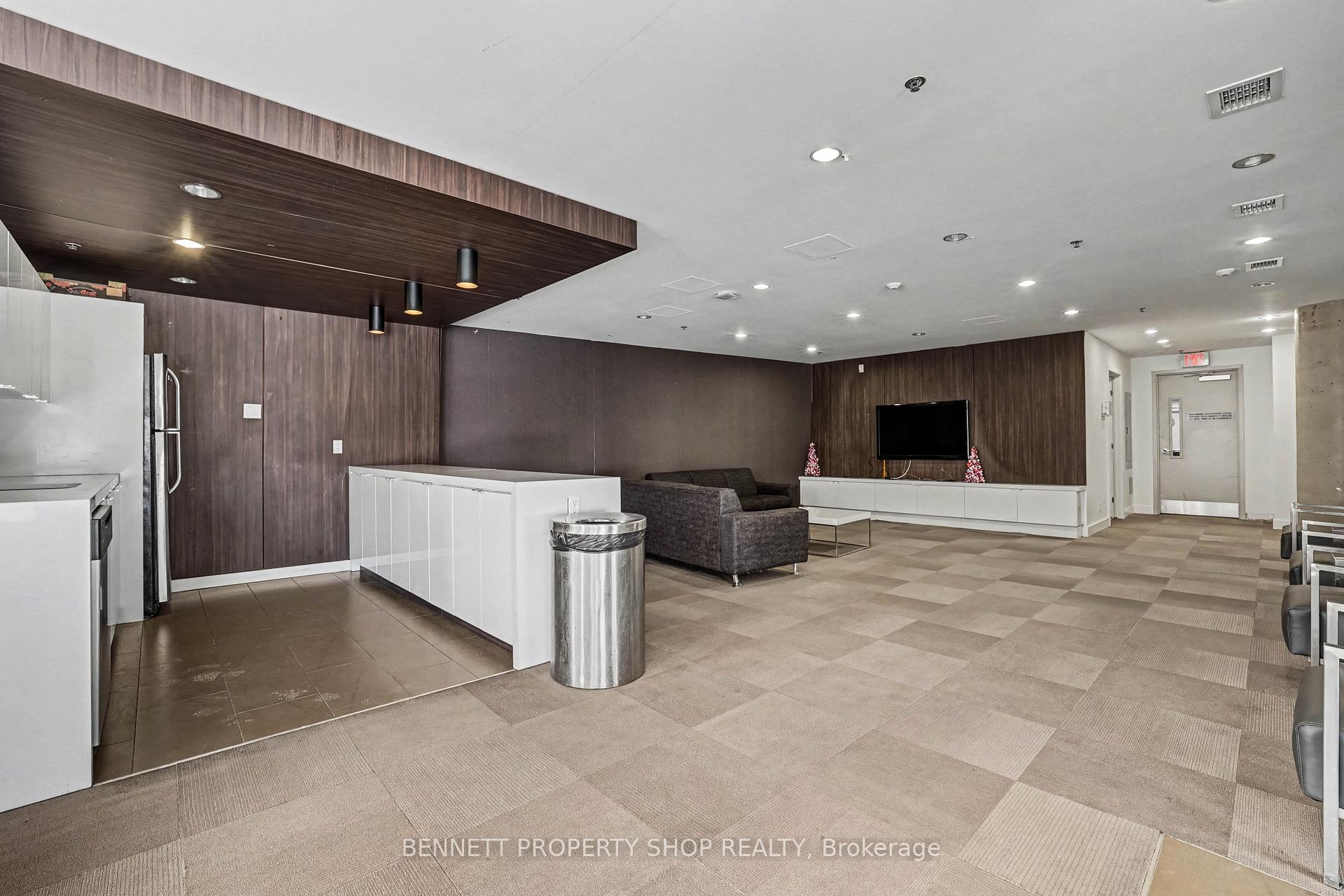 Photo 14 of Unit 811, 360 McLeod Street, Ottawa, Ottawa Centre — HOMEH
