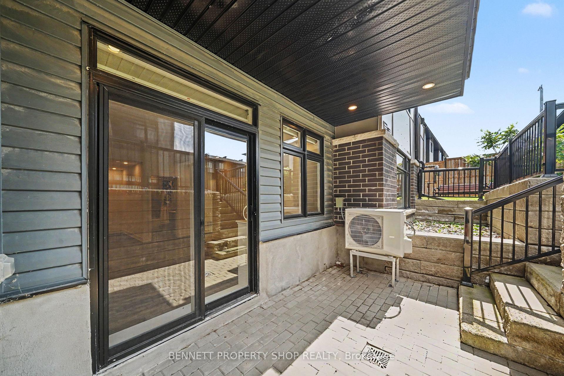 Photo 11 of Unit K, 410 Rolling Meadow Crescent, Ottawa, Mer Bleue/Bradley Estates/Anderson Park — HOMEH