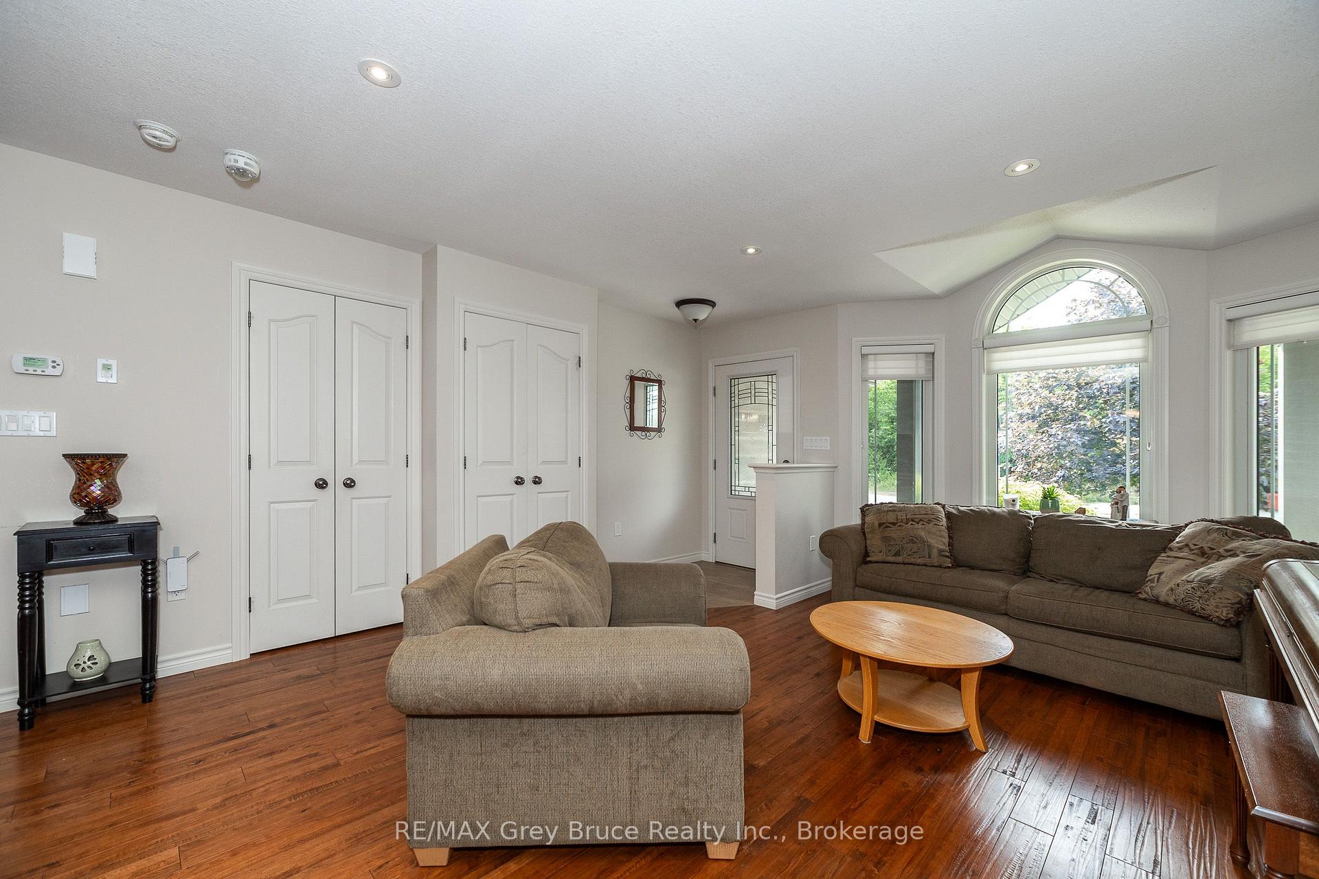 Photo 6 of 2591 7th Avenue E, Owen Sound — HOMEH