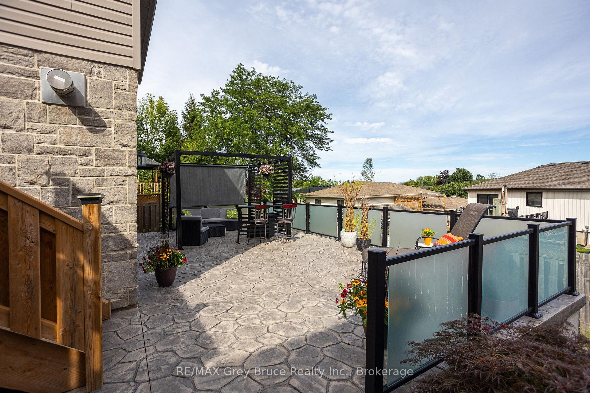 Photo 31 of 2591 7th Avenue E, Owen Sound — HOMEH