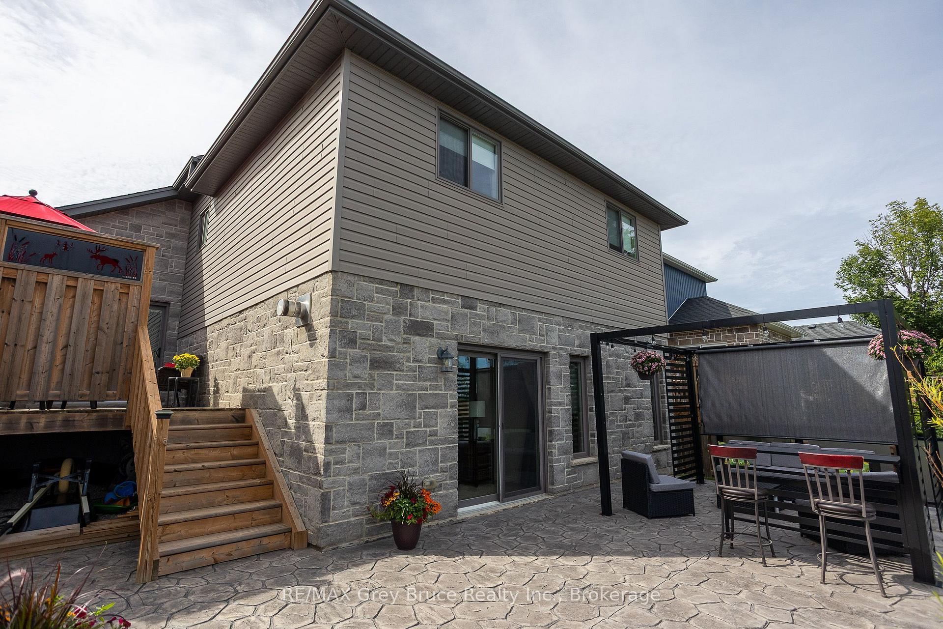 Photo 32 of 2591 7th Avenue E, Owen Sound — HOMEH