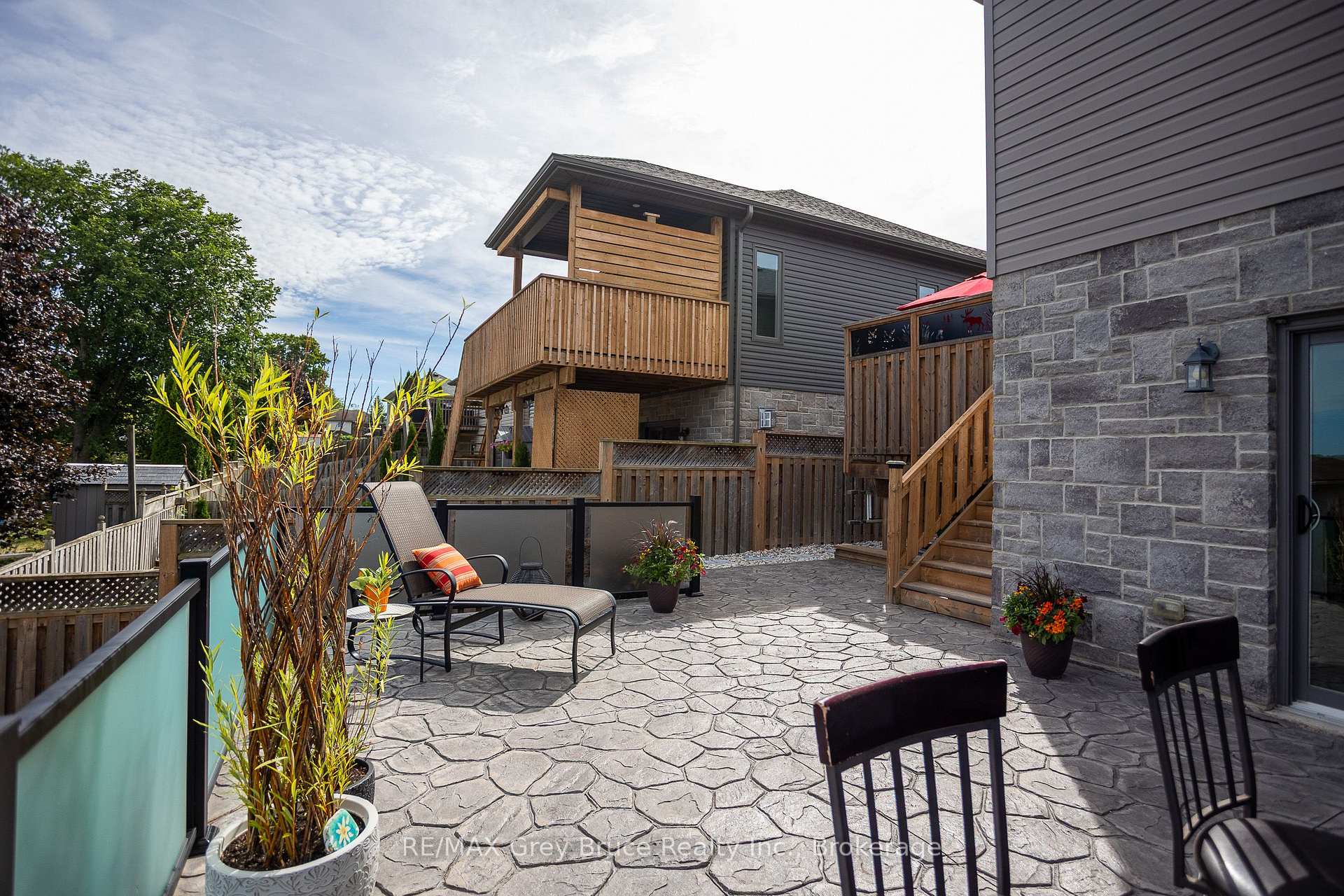 Photo 34 of 2591 7th Avenue E, Owen Sound — HOMEH