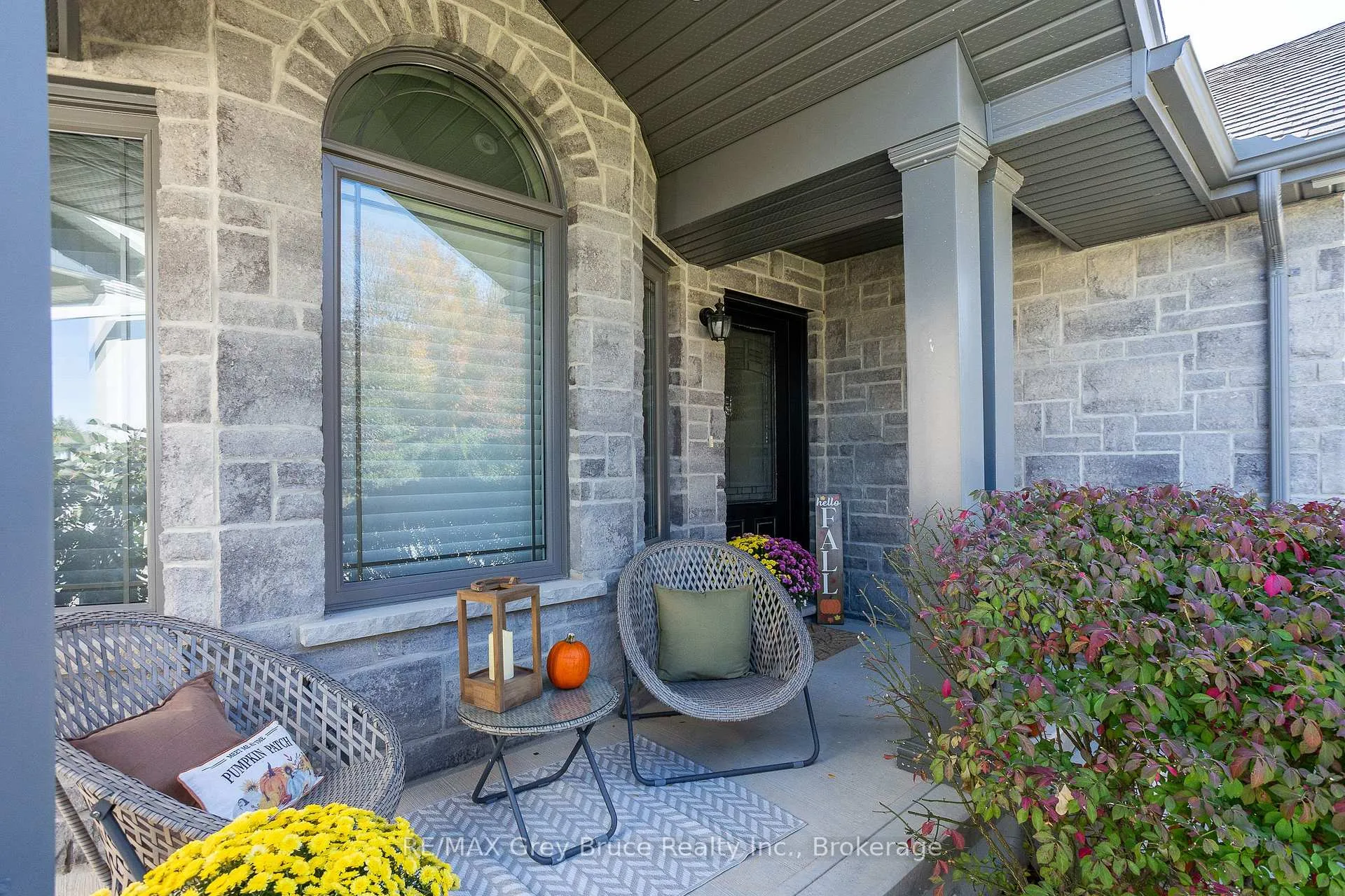 Photo 3 of 2591 7th Avenue E, Owen Sound — HOMEH