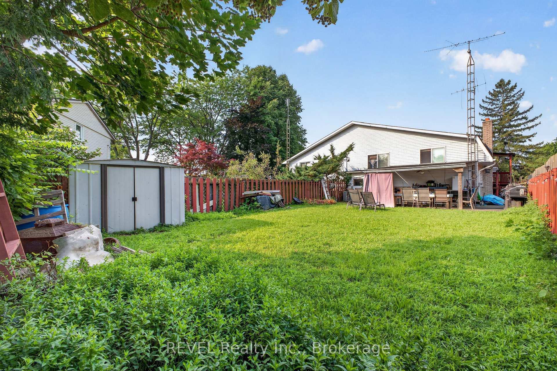 Photo 21 of 4 Kerwin Gate, St. Catharines, Lakeport — HOMEH