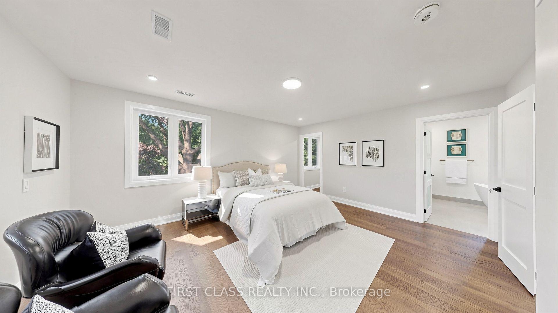 Photo 30 of 2337 Devon Road, Oakville, Ford — HOMEH