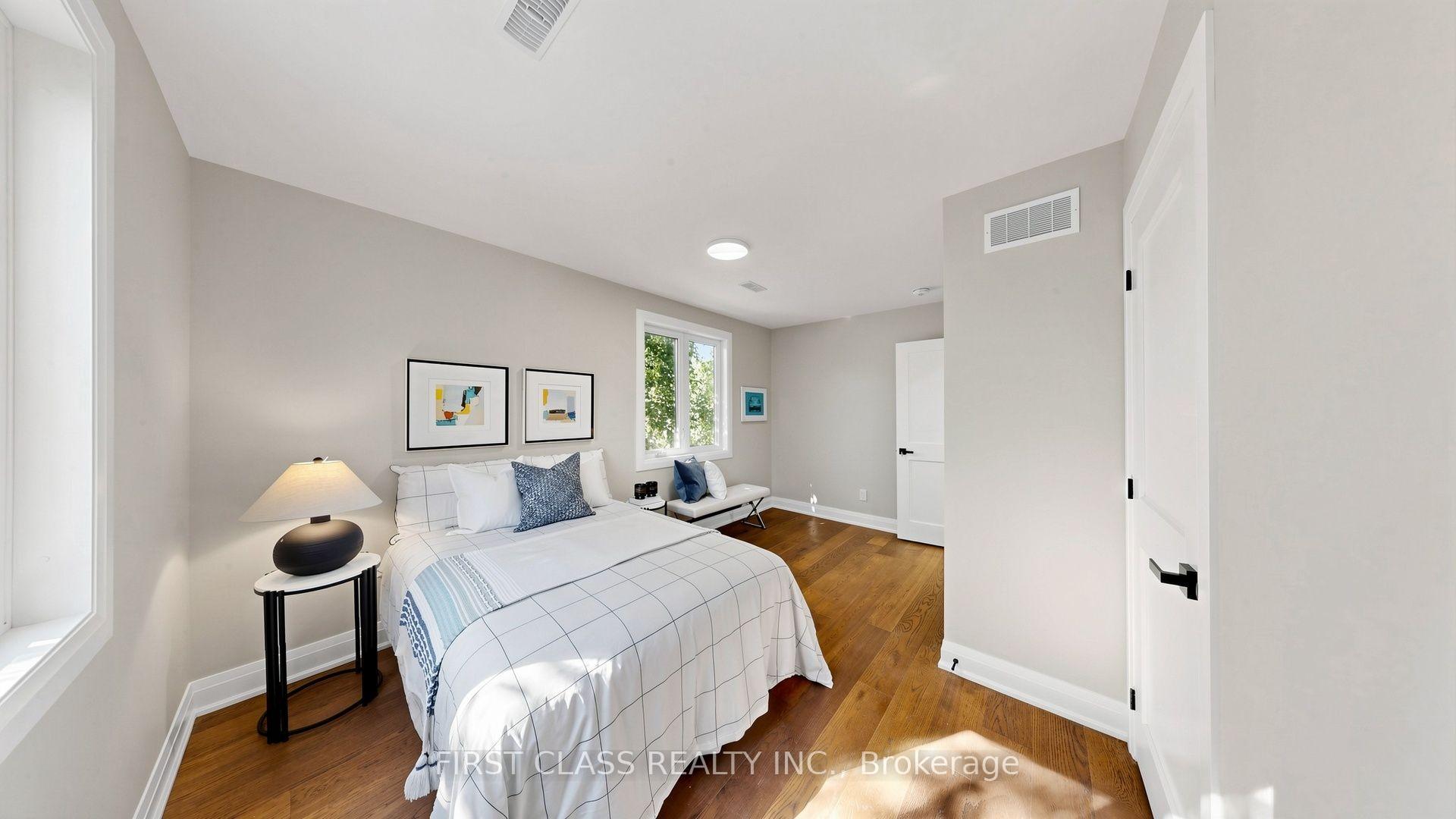 Photo 36 of 2337 Devon Road, Oakville, Ford — HOMEH