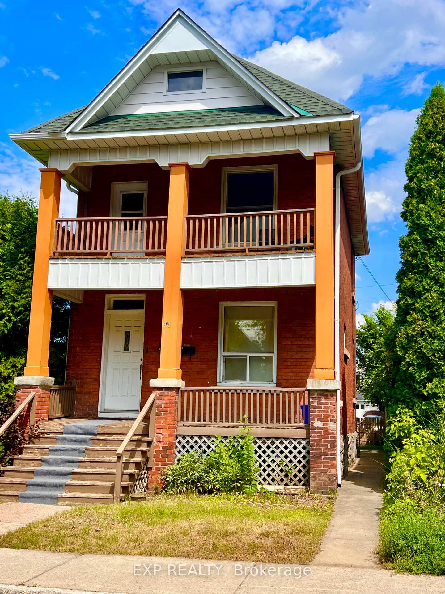 Photo 2 of 107 Spadina Avenue, Ottawa, Hintonburg — HOMEH