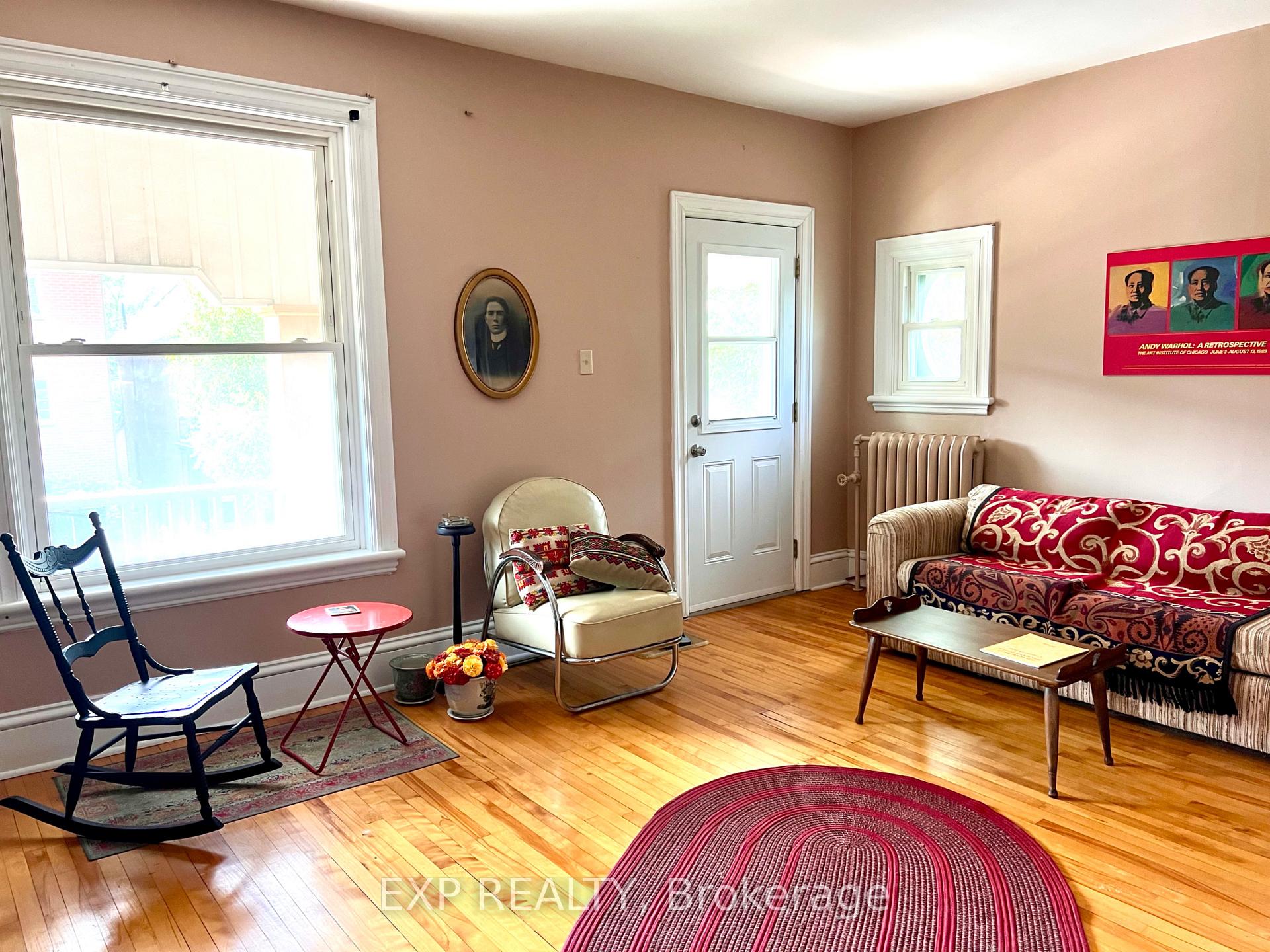 Photo 3 of 107 Spadina Avenue, Ottawa, Hintonburg — HOMEH