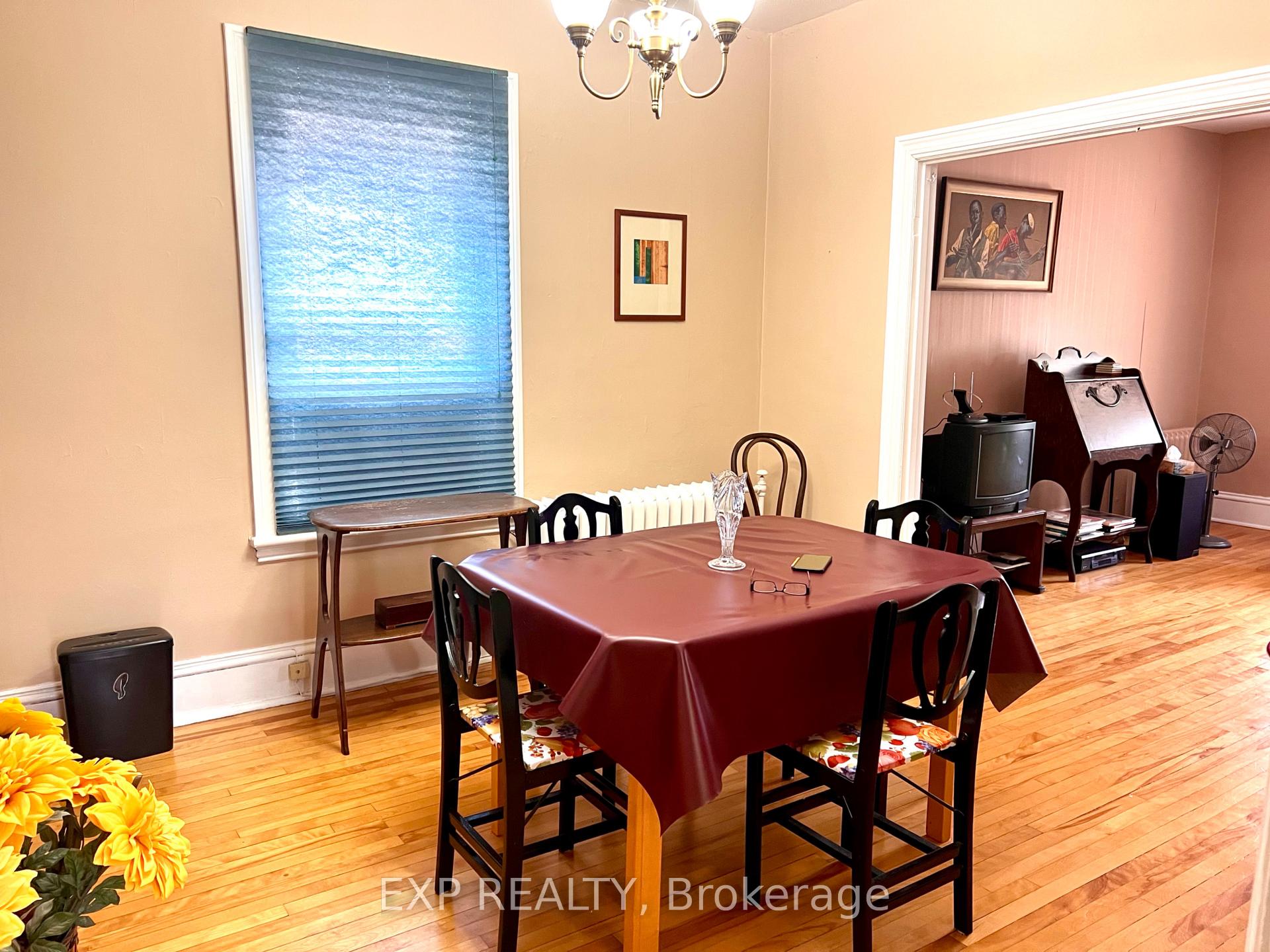Photo 7 of 107 Spadina Avenue, Ottawa, Hintonburg — HOMEH