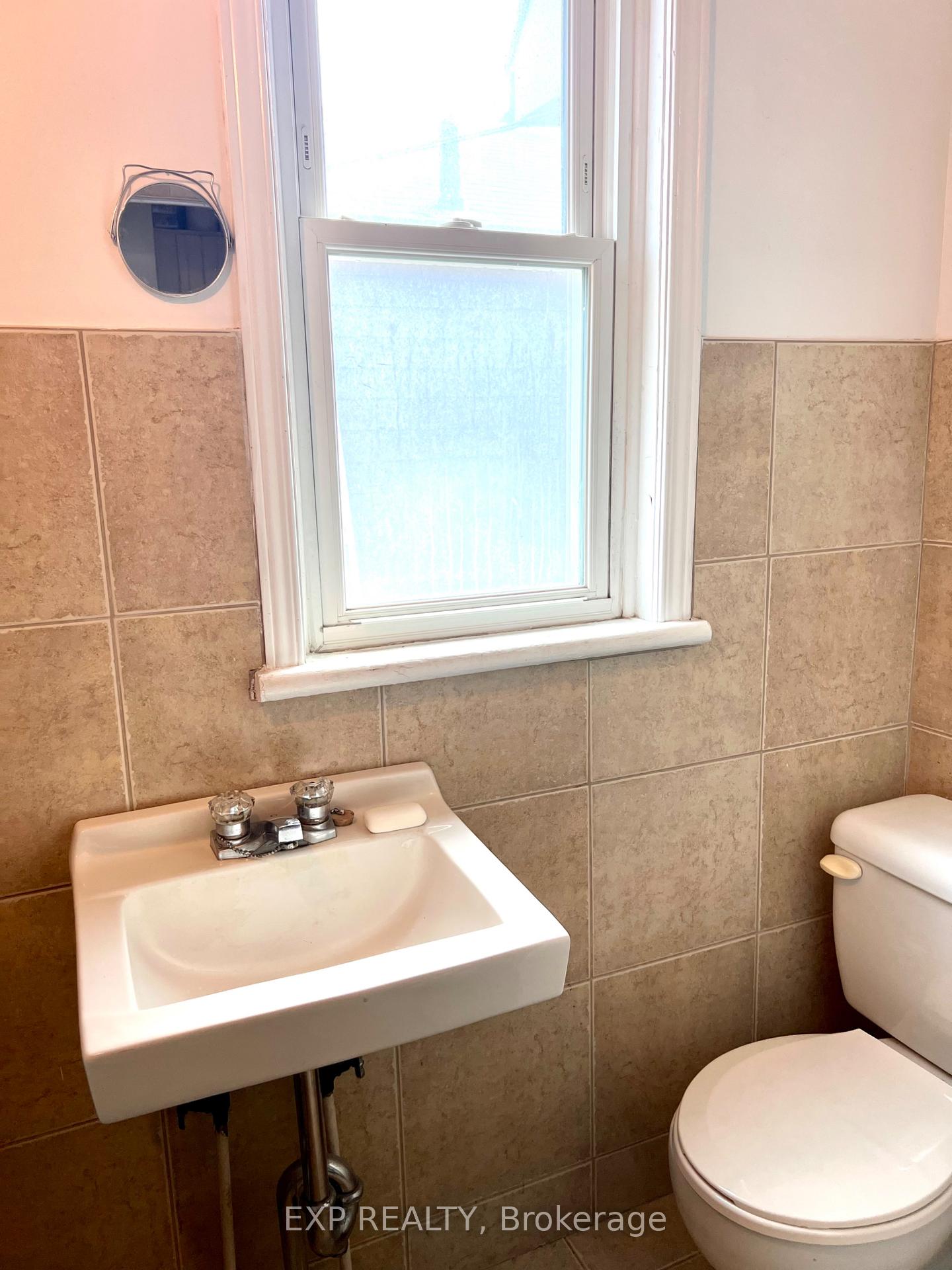 Photo 16 of 107 Spadina Avenue, Ottawa, Hintonburg — HOMEH