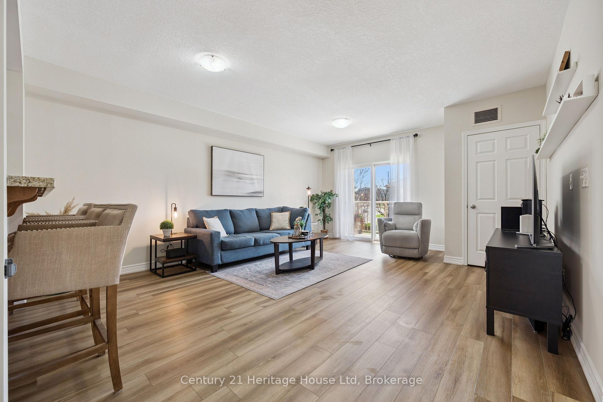 Photo 2 of Unit 207, 901 Paisley Road, Guelph, Willow West/Sugarbush/West Acres — HOMEH