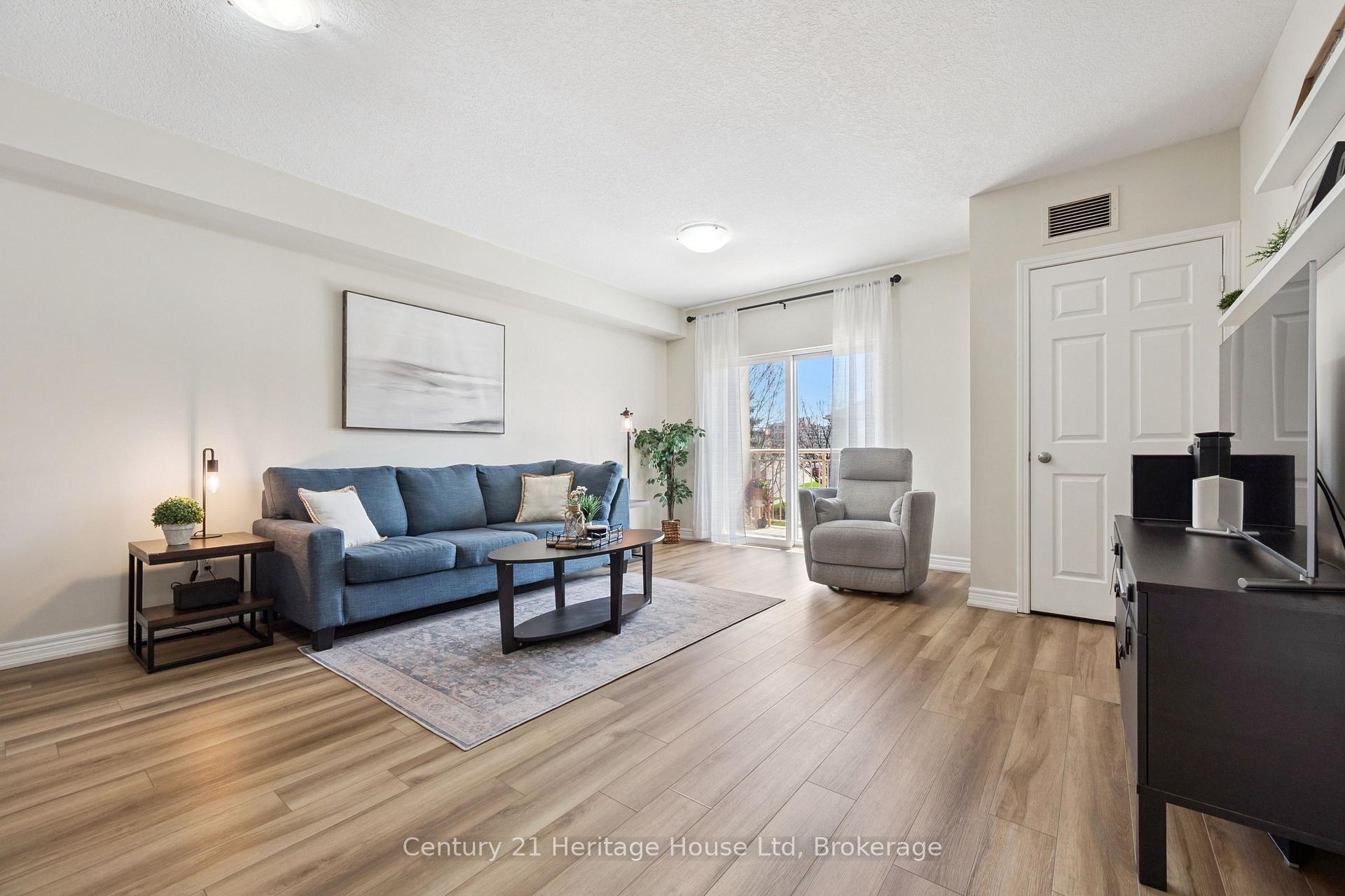 Photo 3 of Unit 207, 901 Paisley Road, Guelph, Willow West/Sugarbush/West Acres — HOMEH