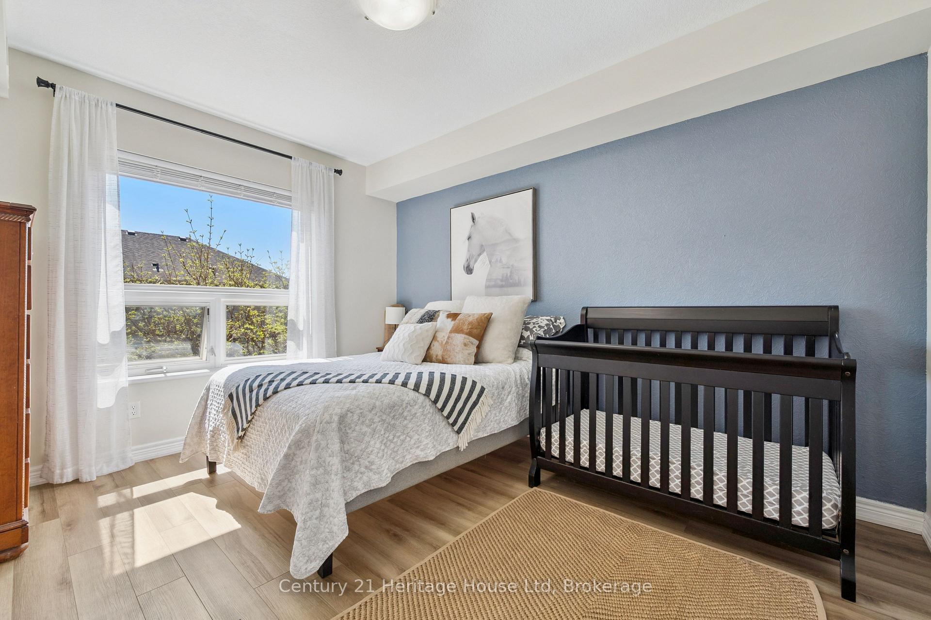 Photo 15 of Unit 207, 901 Paisley Road, Guelph, Willow West/Sugarbush/West Acres — HOMEH