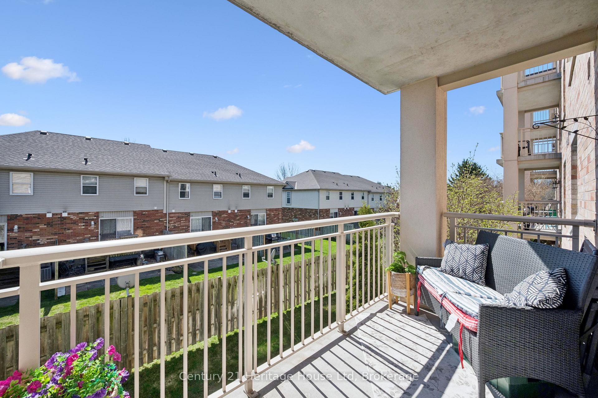 Photo 21 of Unit 207, 901 Paisley Road, Guelph, Willow West/Sugarbush/West Acres — HOMEH